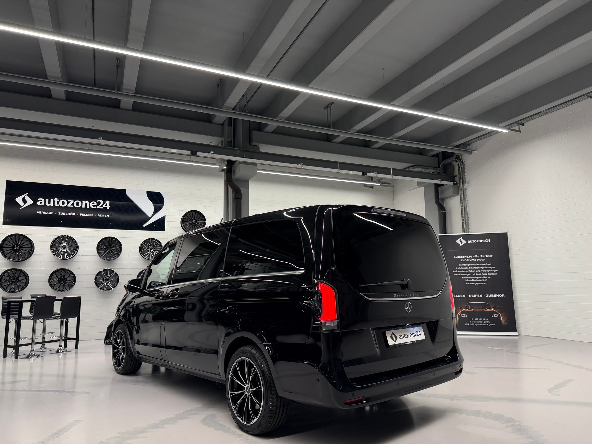 MERCEDES-BENZ V 250 d 4matic Avantgarde lang Van *CH-Auto*Gratis Service*MSI Garantie bis 16.12.2027*360°Kamera*-showroom-element-2