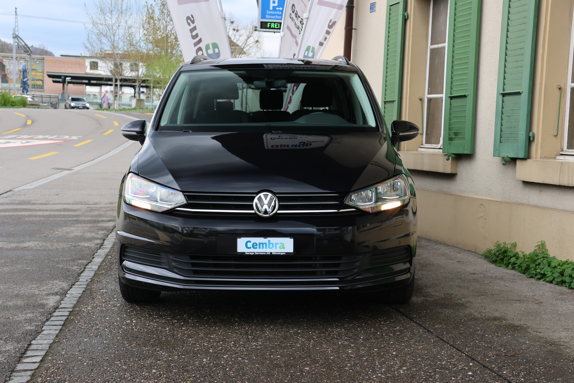 VW Touran 1.4 TSI BlueMotion Technology Trendline DSG-showroom-element-1