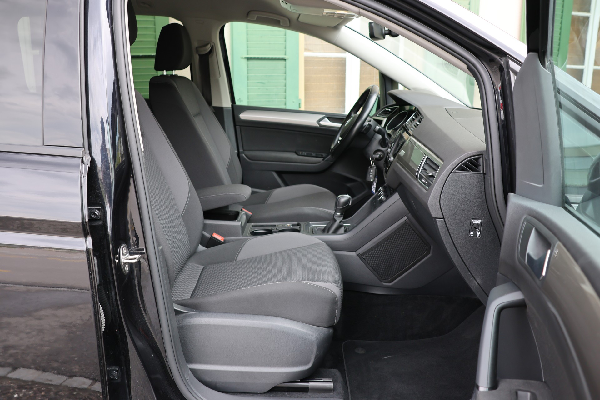 VW Touran 1.4 TSI BlueMotion Technology Trendline DSG-image-9