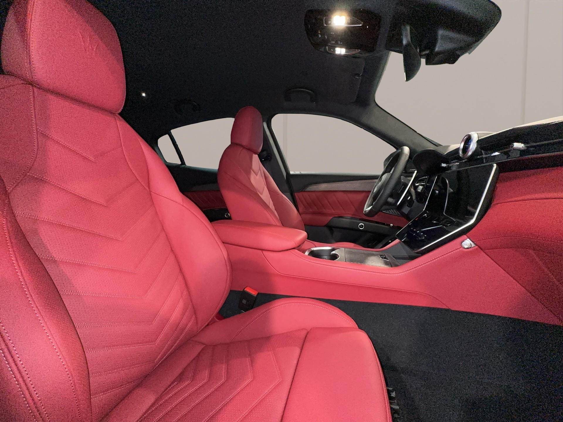 MASERATI Grecale Folgore-image-15