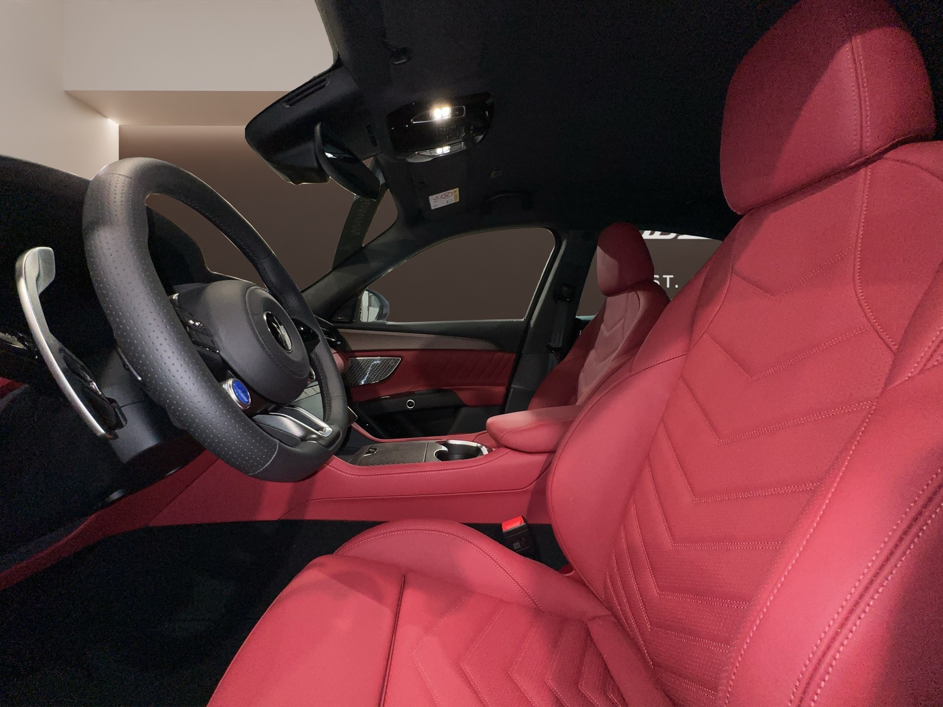 MASERATI Grecale Folgore-image-8