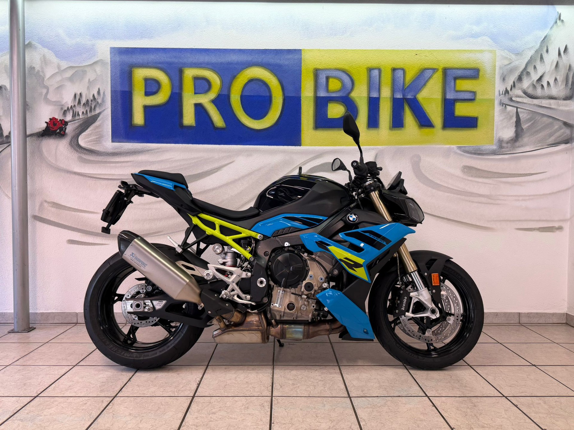 BMW S 1000 R-image-1