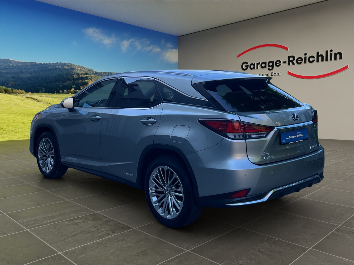 LEXUS RX 450h Excellence-showroom-element-2