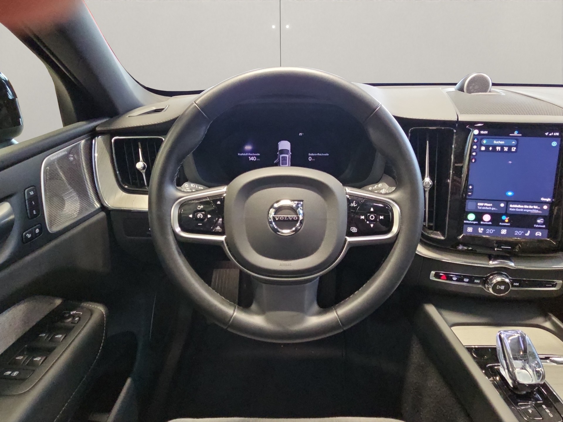 VOLVO XC60 2.0 T8 TE XCENTRIC eAWD-image-12