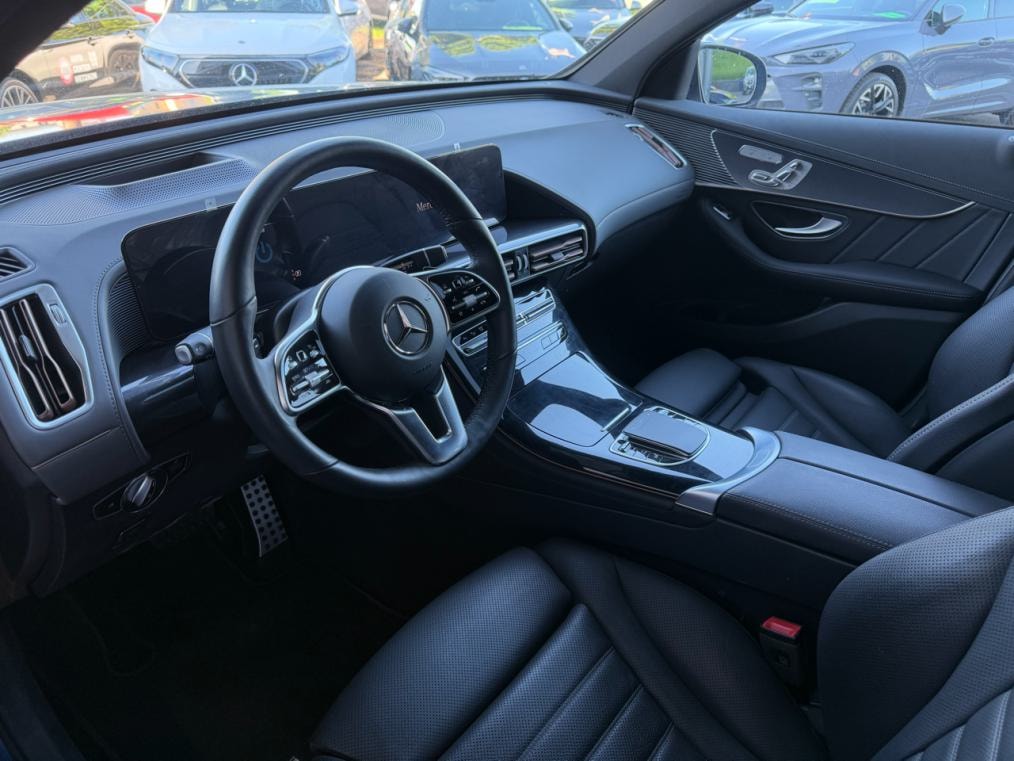 MERCEDES-BENZ EQC 400 AMG Line 4Matic-showroom-element-3