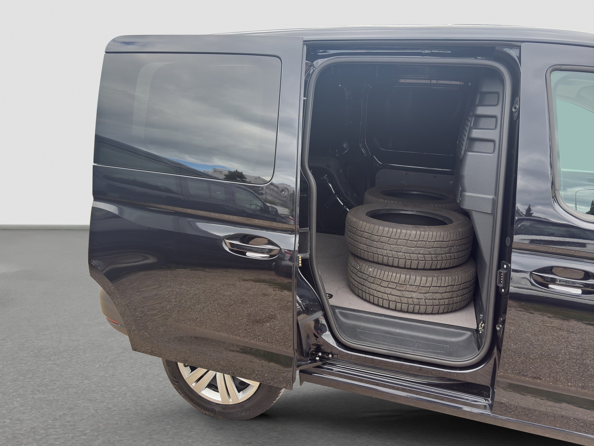 VW Caddy Cargo 2.0TDI DSG-image-14