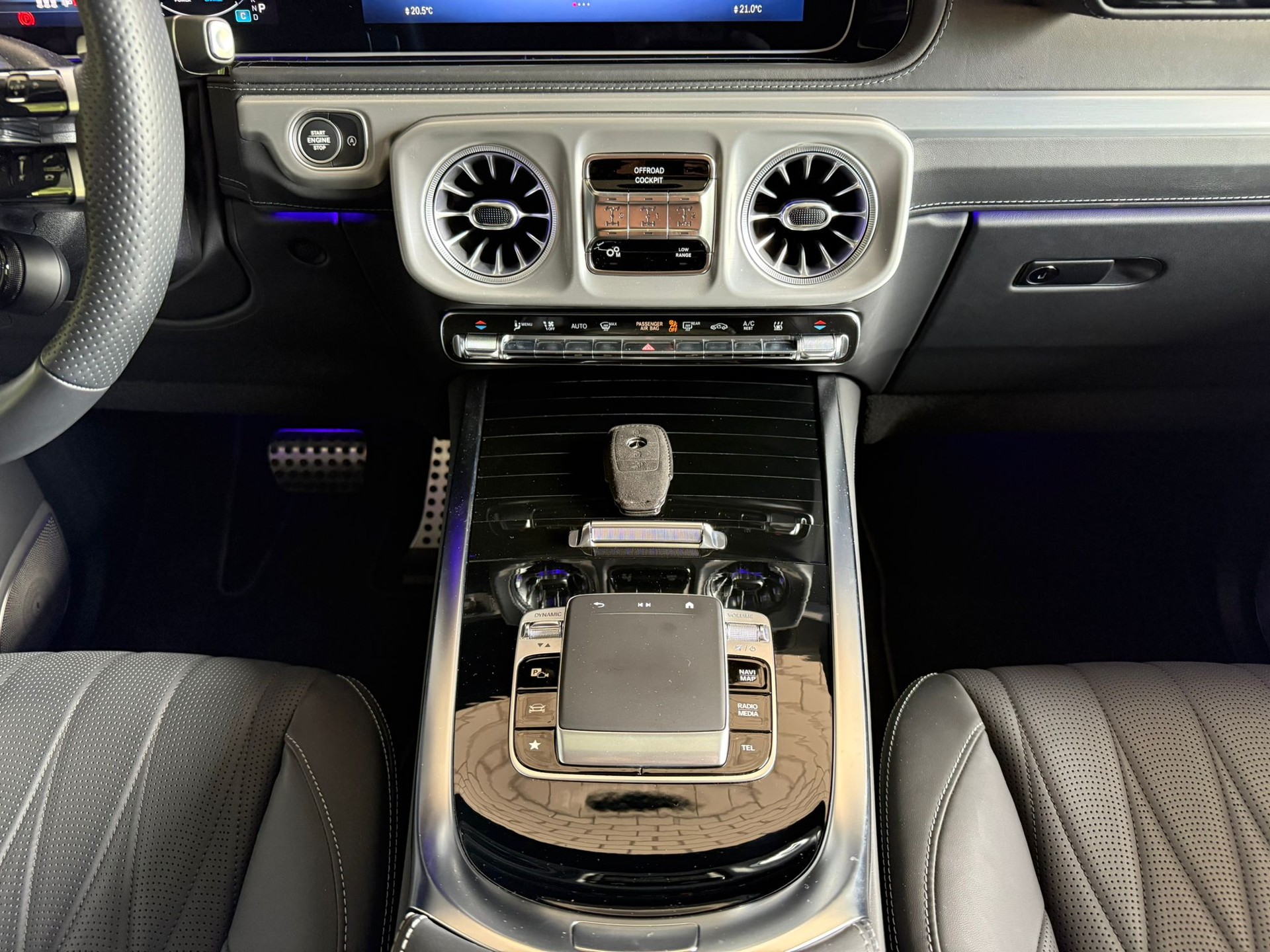 MERCEDES-BENZ G 63 AMG 9G-Tronic-image-10