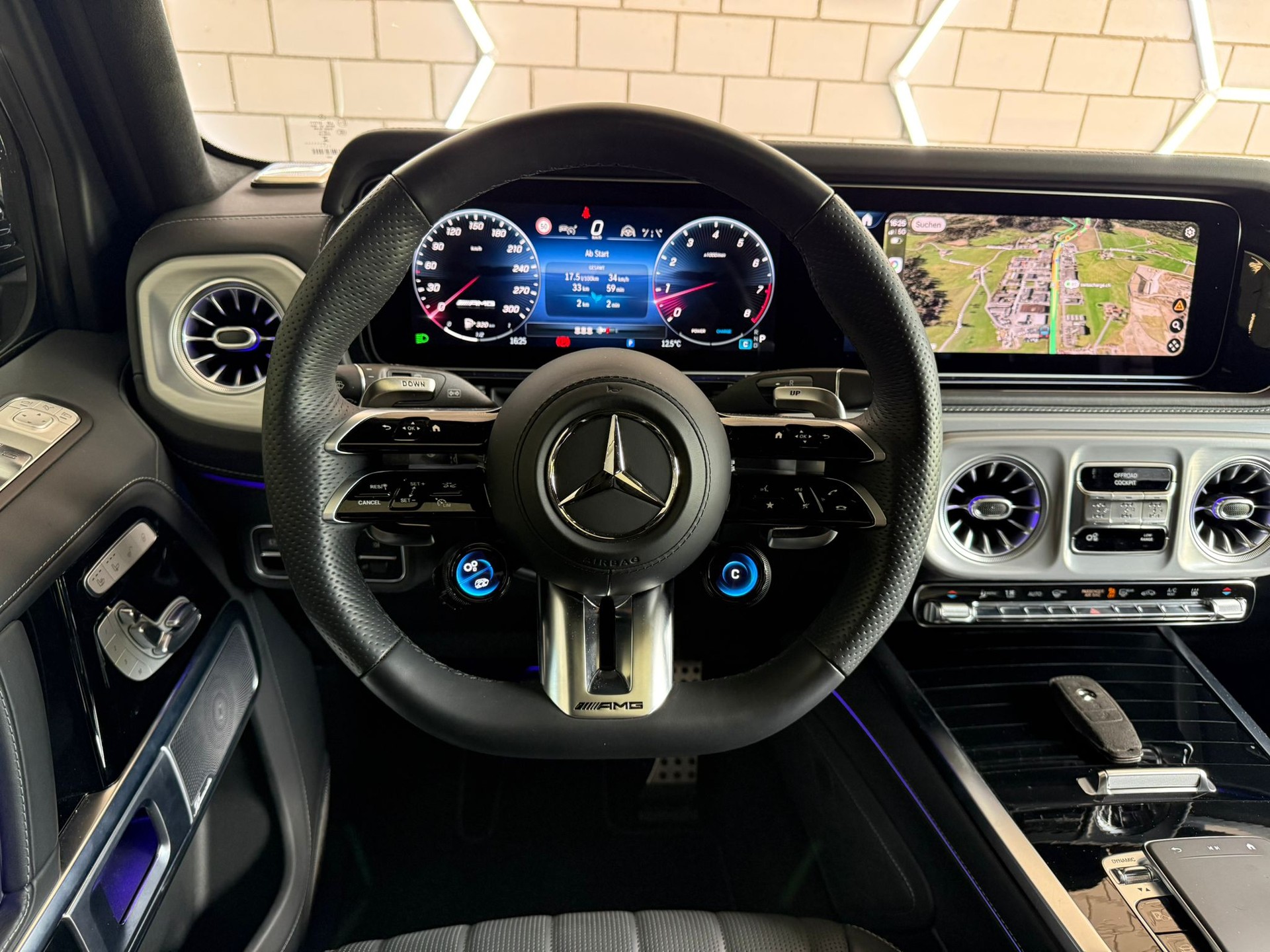 MERCEDES-BENZ G 63 AMG 9G-Tronic-image-9
