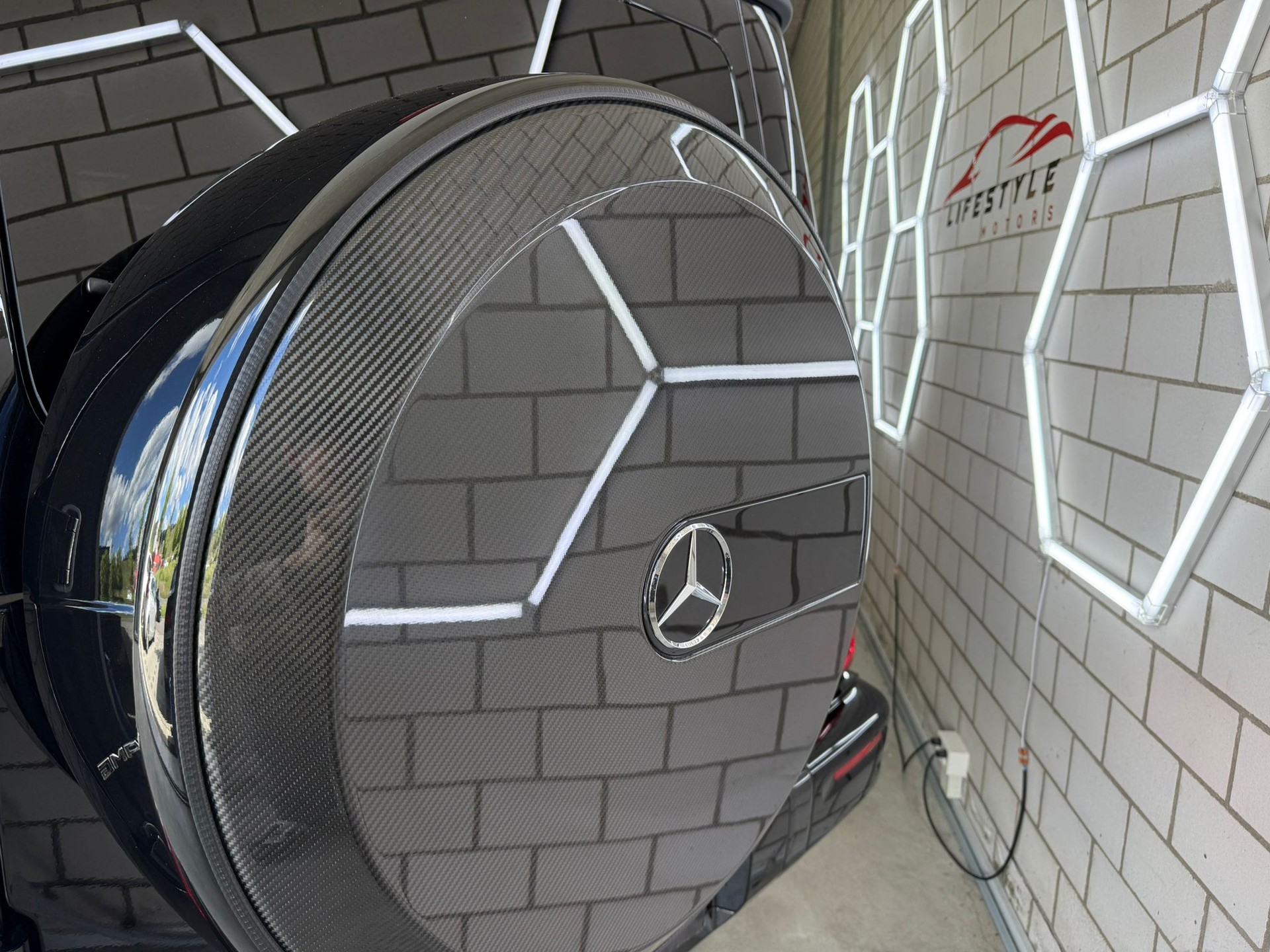 MERCEDES-BENZ G 63 AMG 9G-Tronic-image-14