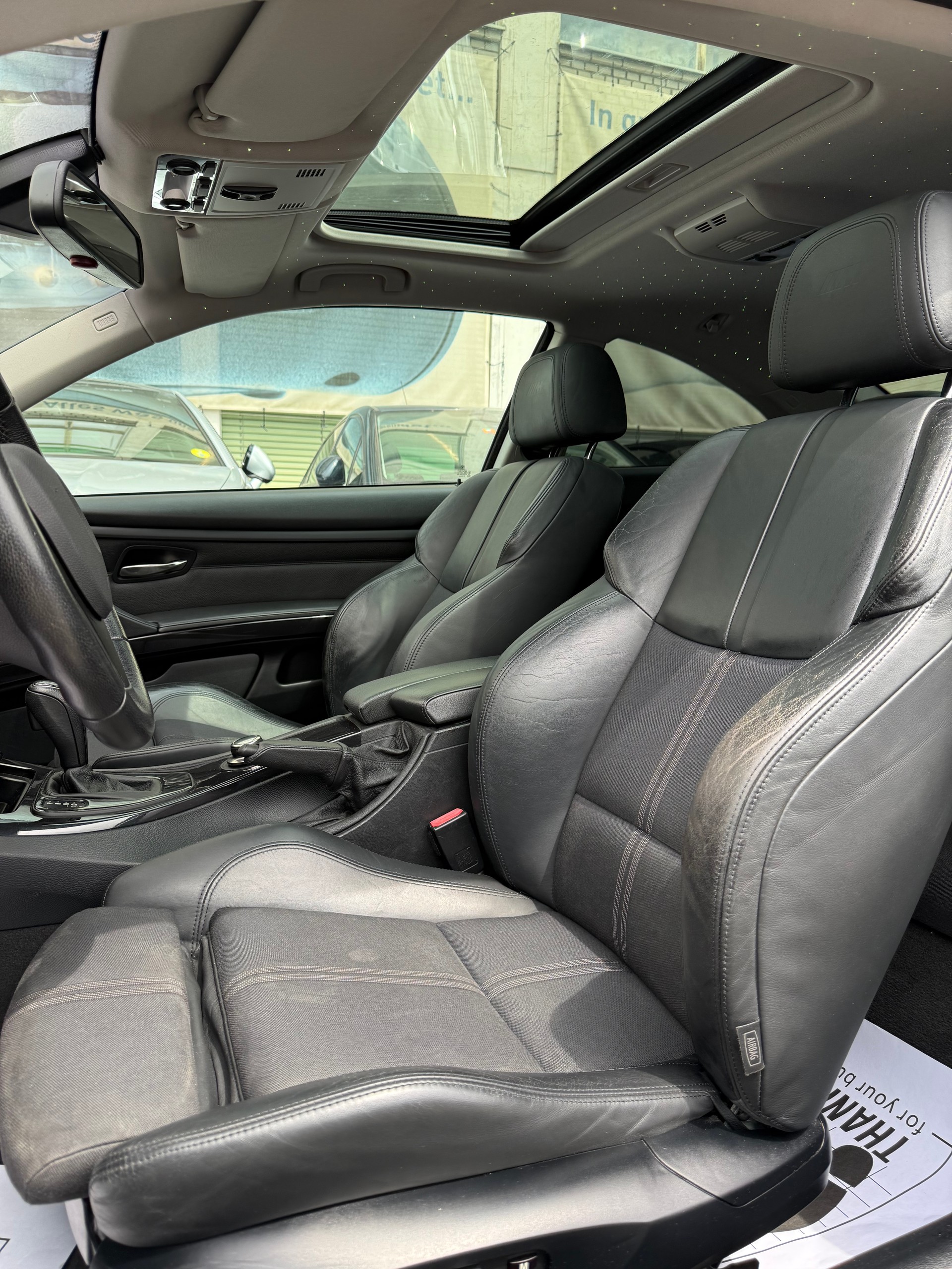 BMW 335i Coupé-image-7