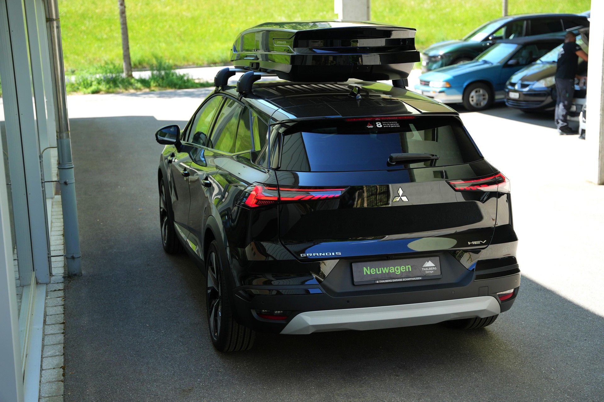 MITSUBISHI Grandis 1.8 HEV Intense-image-4