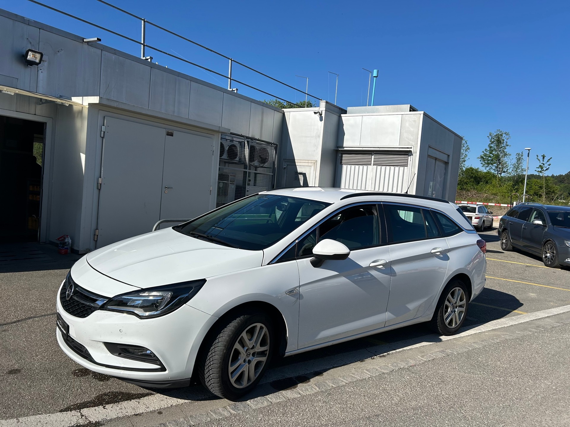 OPEL Astra SportsTourer 1.4i 16V Turbo Sport-image-8