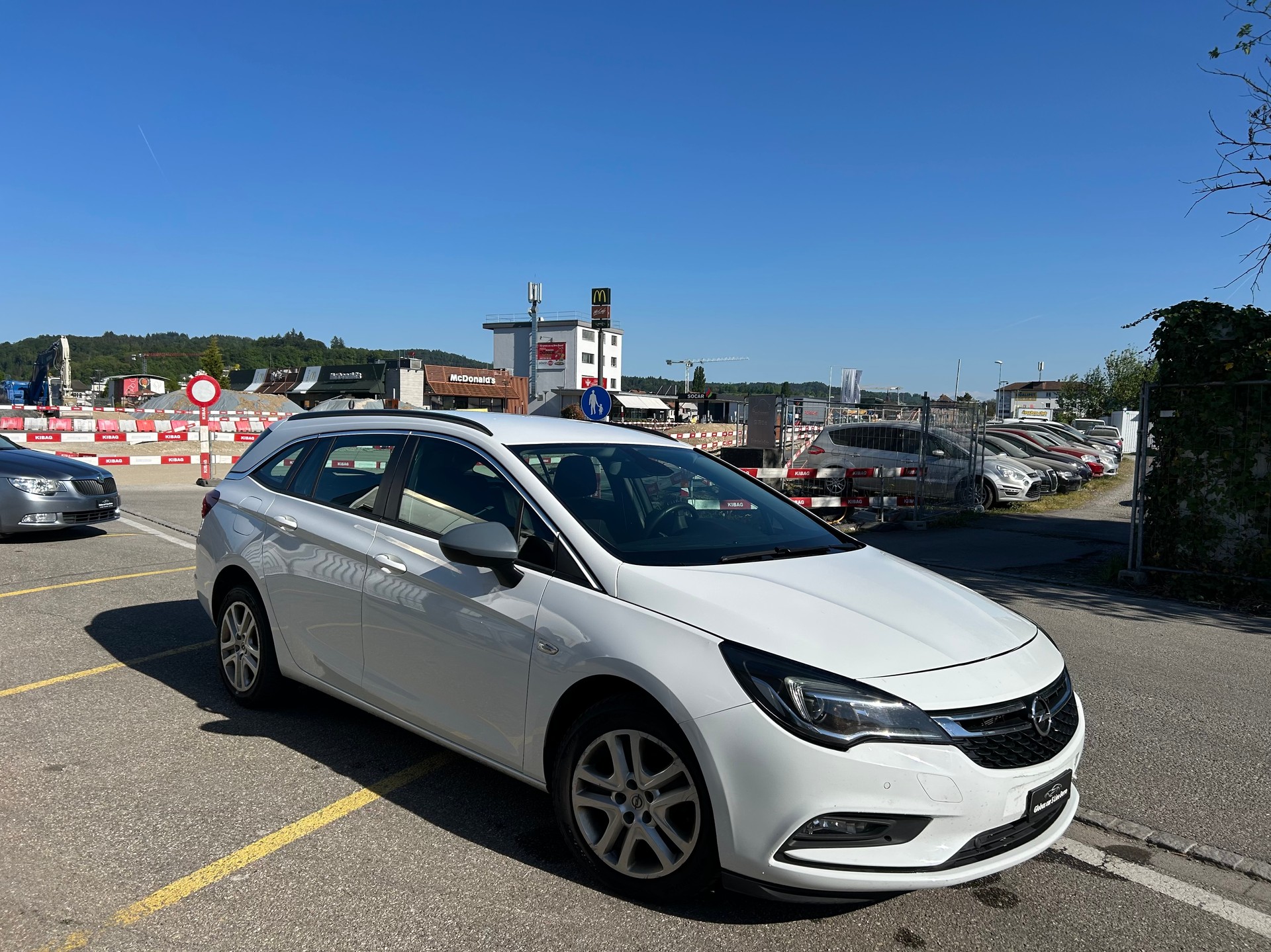 OPEL Astra SportsTourer 1.4i 16V Turbo Sport-image-2