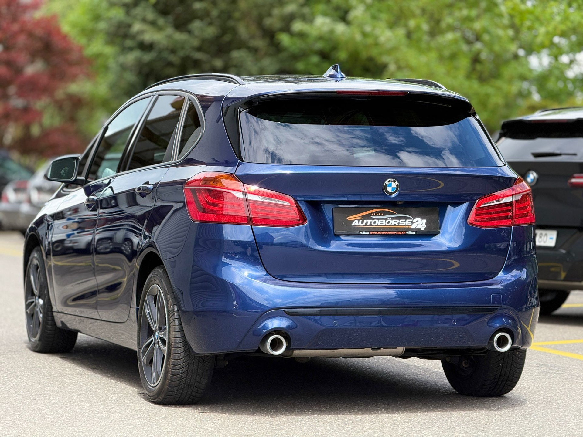 BMW 218d xDrive Active Tourer-image-4