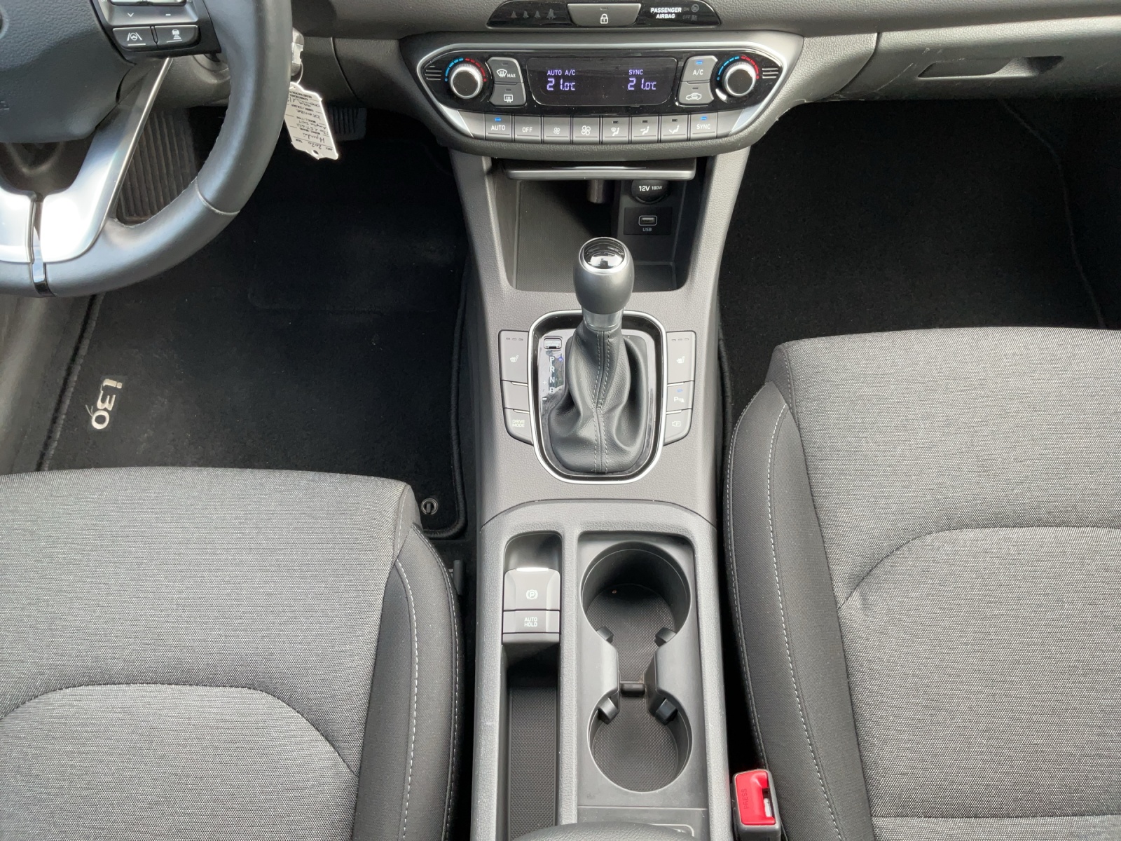 HYUNDAI i30 1.5 T-GDi Amplia 48V MH DCT-image-11