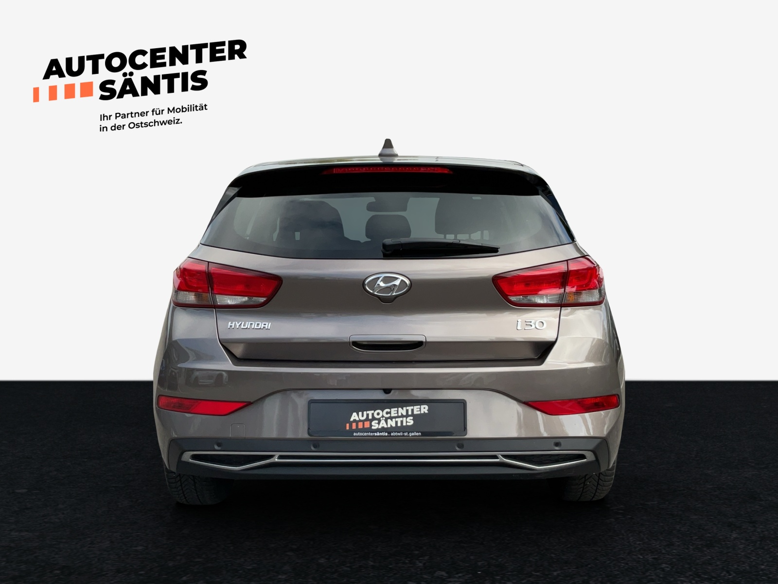 HYUNDAI i30 1.5 T-GDi Amplia 48V MH DCT-image-4