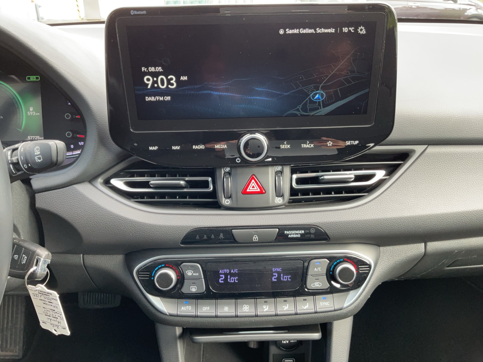 HYUNDAI i30 1.5 T-GDi Amplia 48V MH DCT-image-9