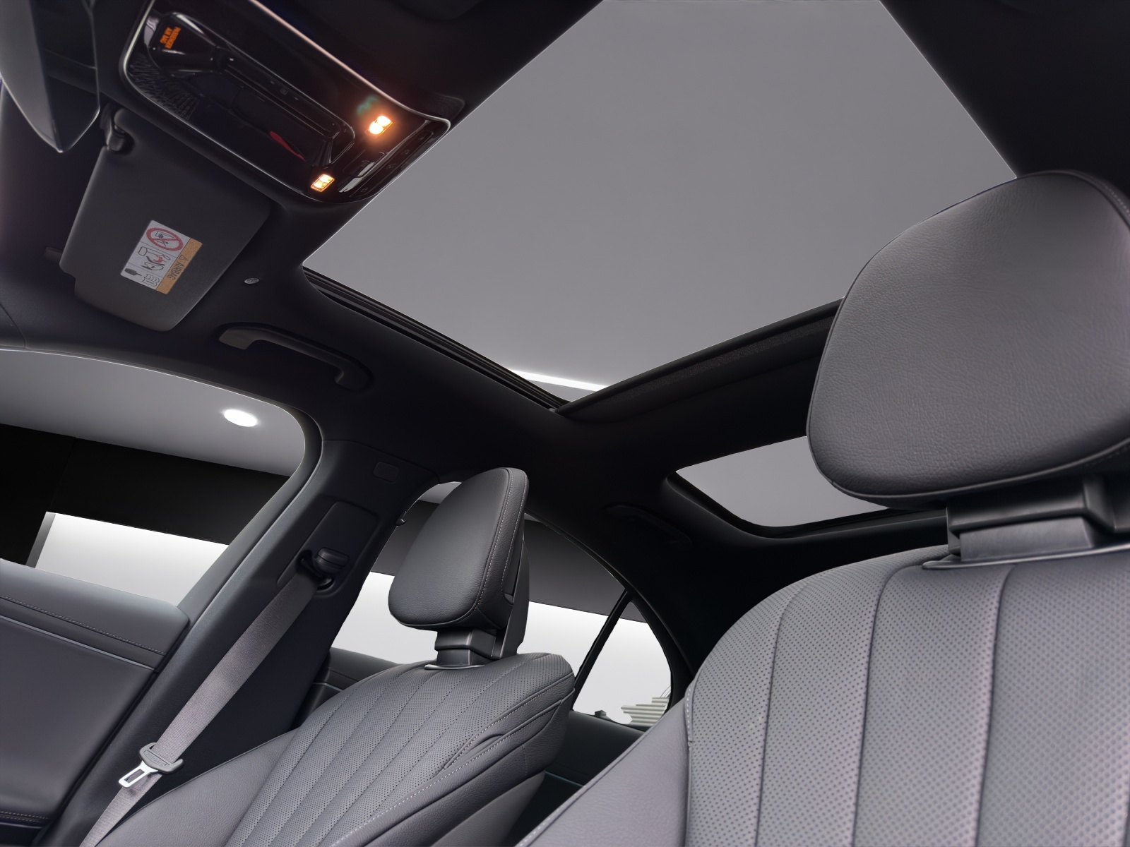 MERCEDES-BENZ E 300 e 4Matic 9G-Tronic-image-13