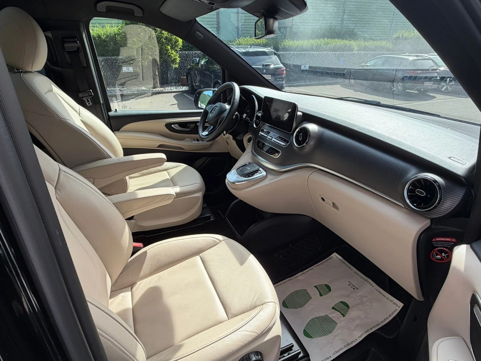 MERCEDES-BENZ V 300 d lang AMG Line Av. 4Matic 9G-Tronic / Pano-Dach + El.-Türen-image-8