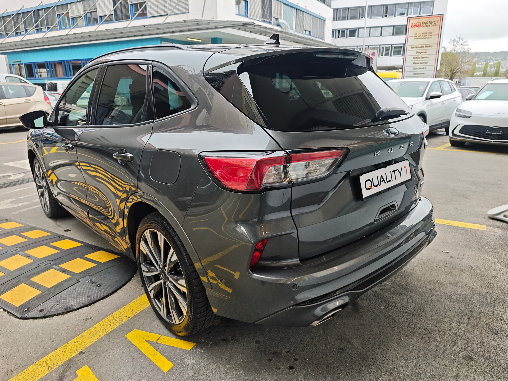 FORD Kuga 2.5 PHEV ST-Line X 2WD-image-4