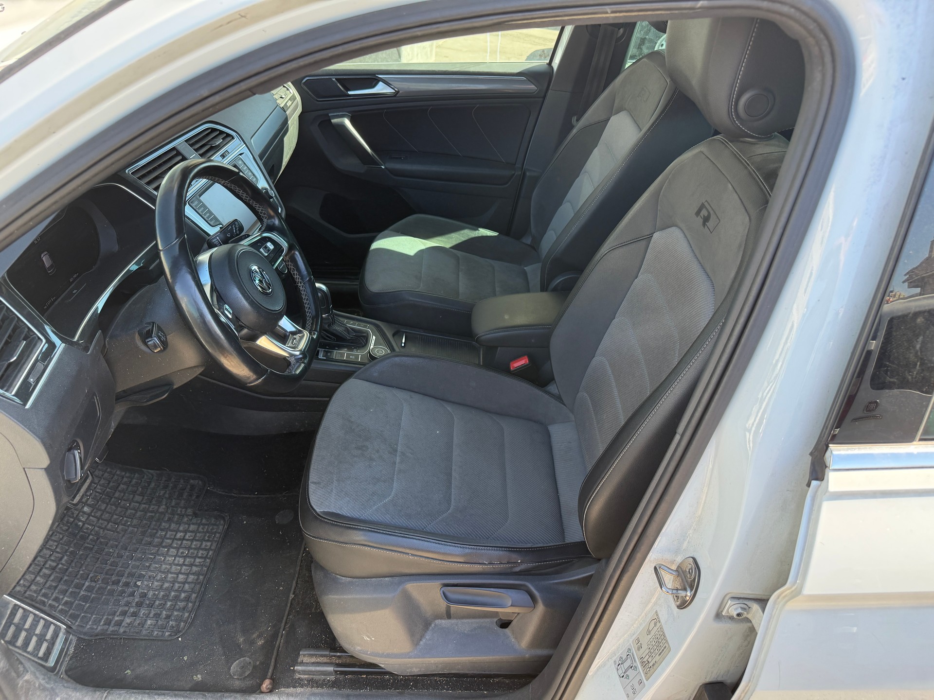 VW Tiguan 2.0TSI Highline 4Motion DSG-image-9
