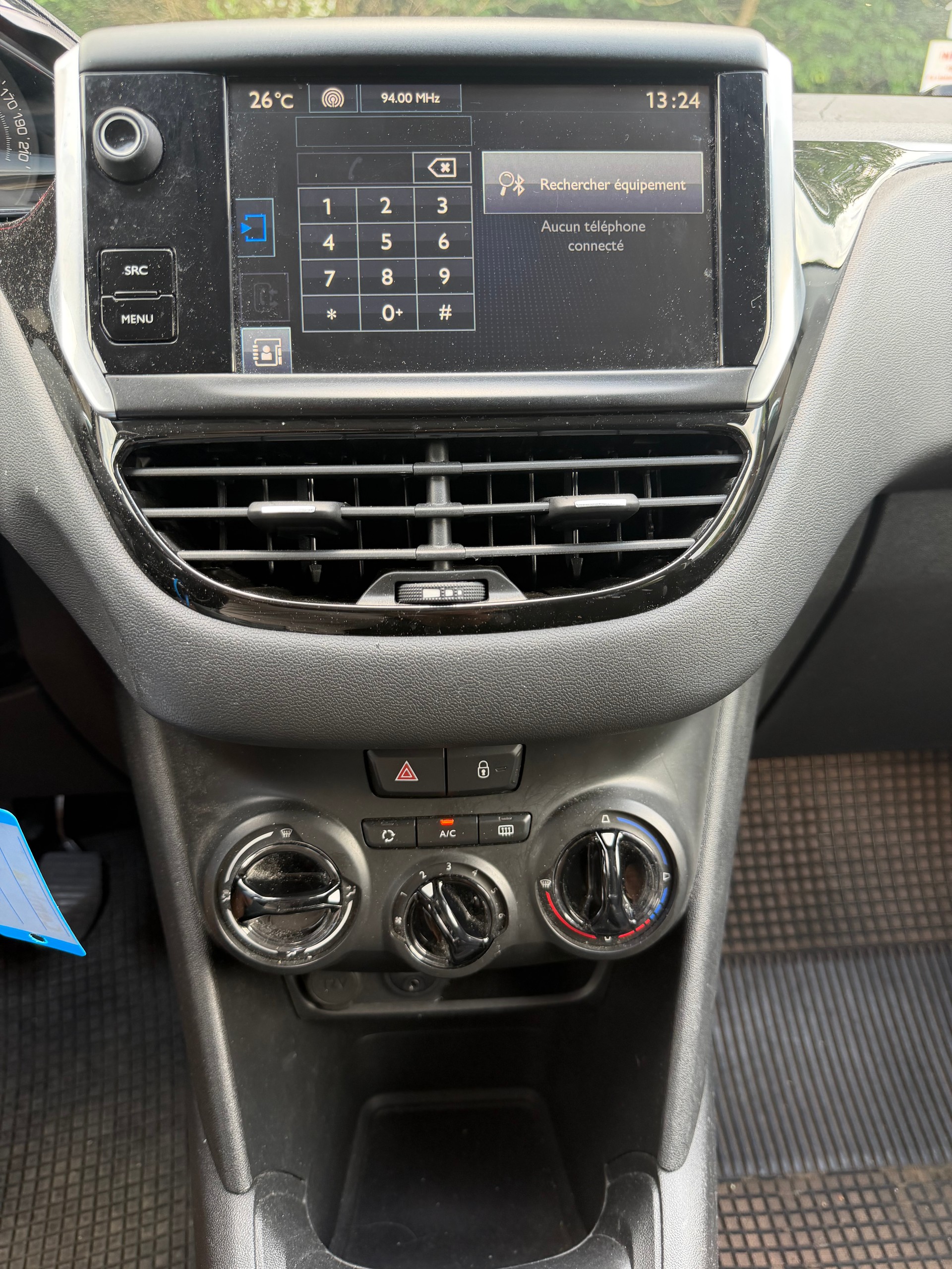 PEUGEOT 208 1.2 VTI Active-image-6