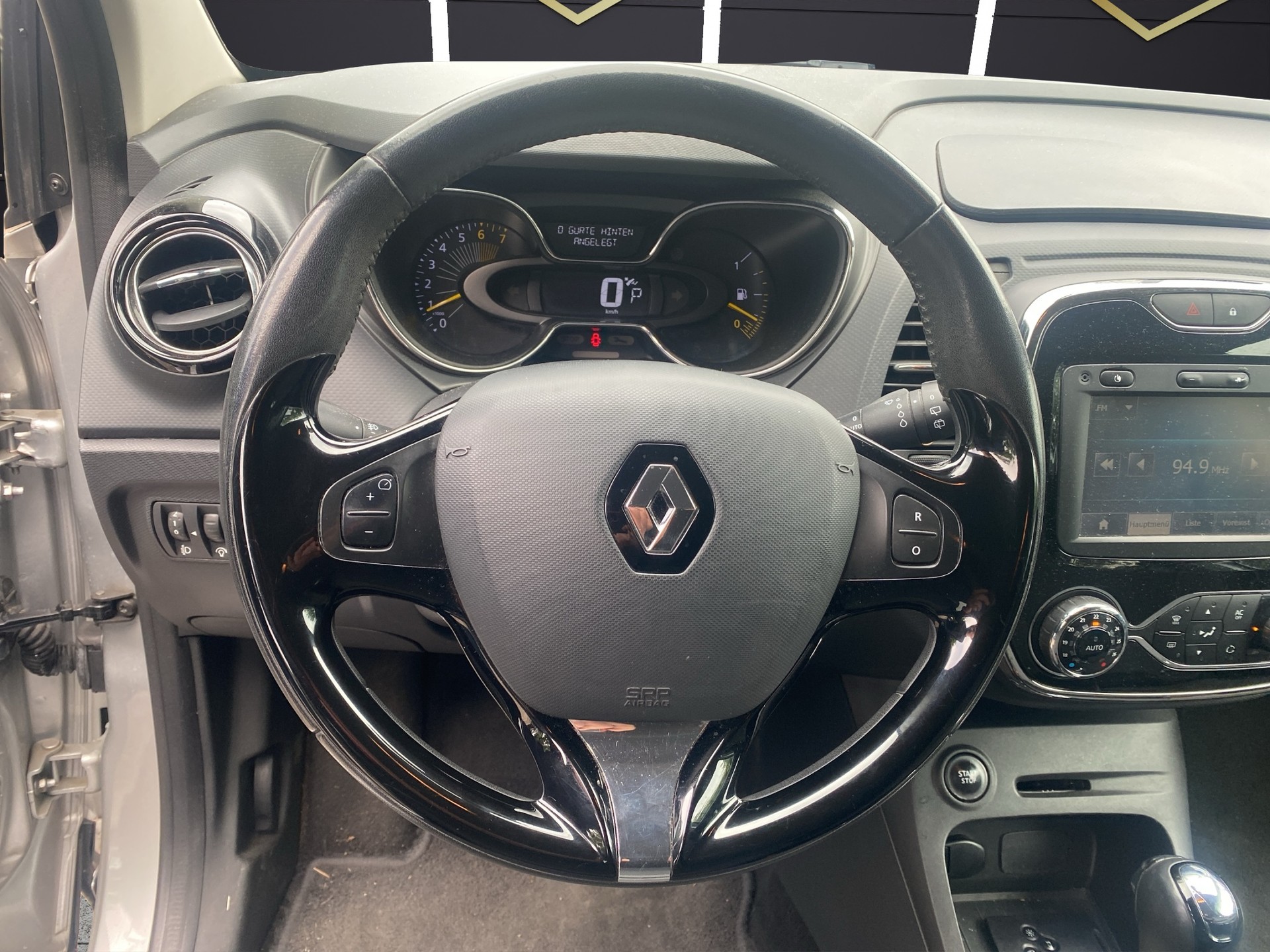 RENAULT Captur 1.2 T 16V Dynamique EDC-image-11