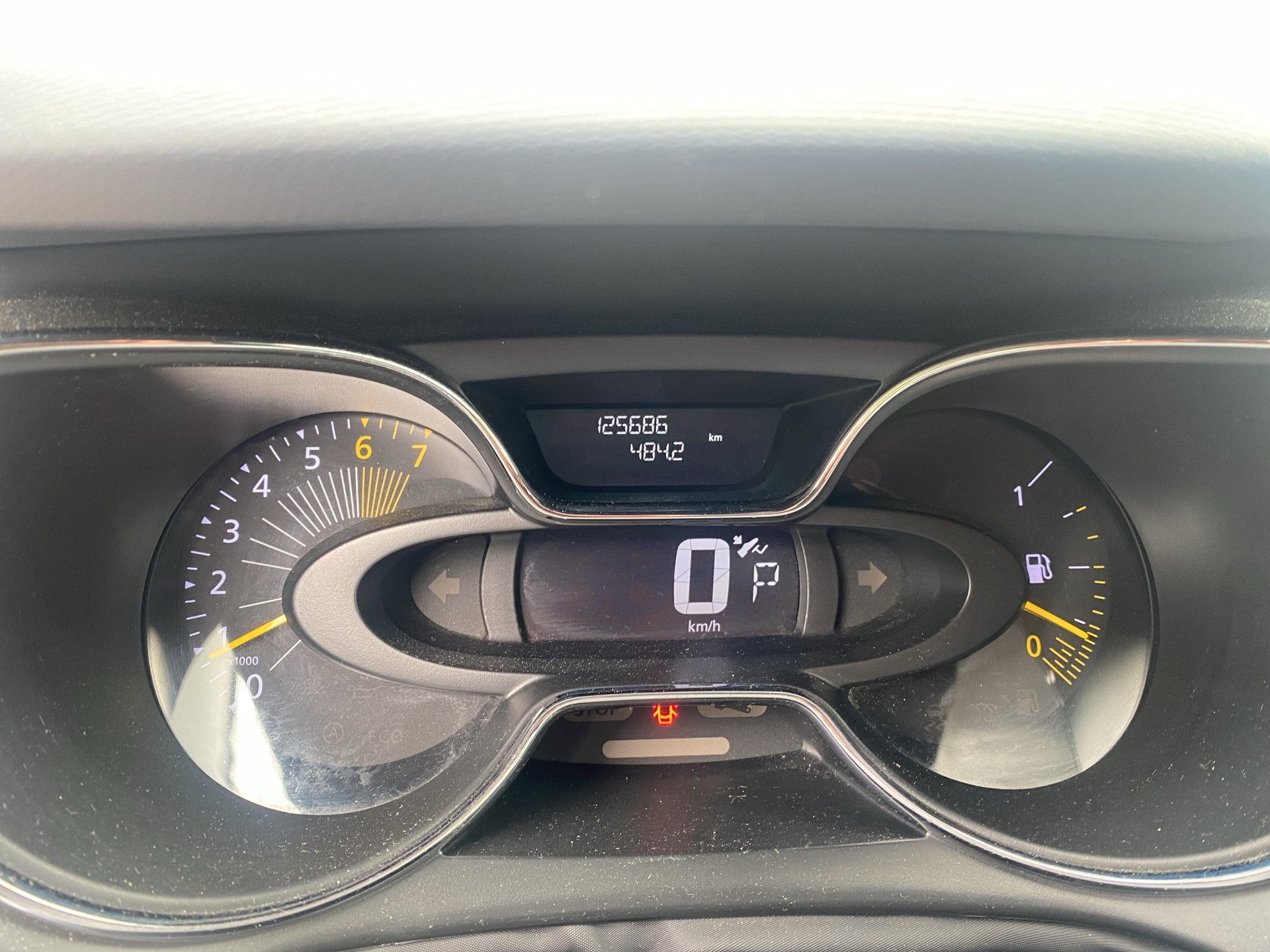 RENAULT Captur 1.2 T 16V Dynamique EDC-image-12