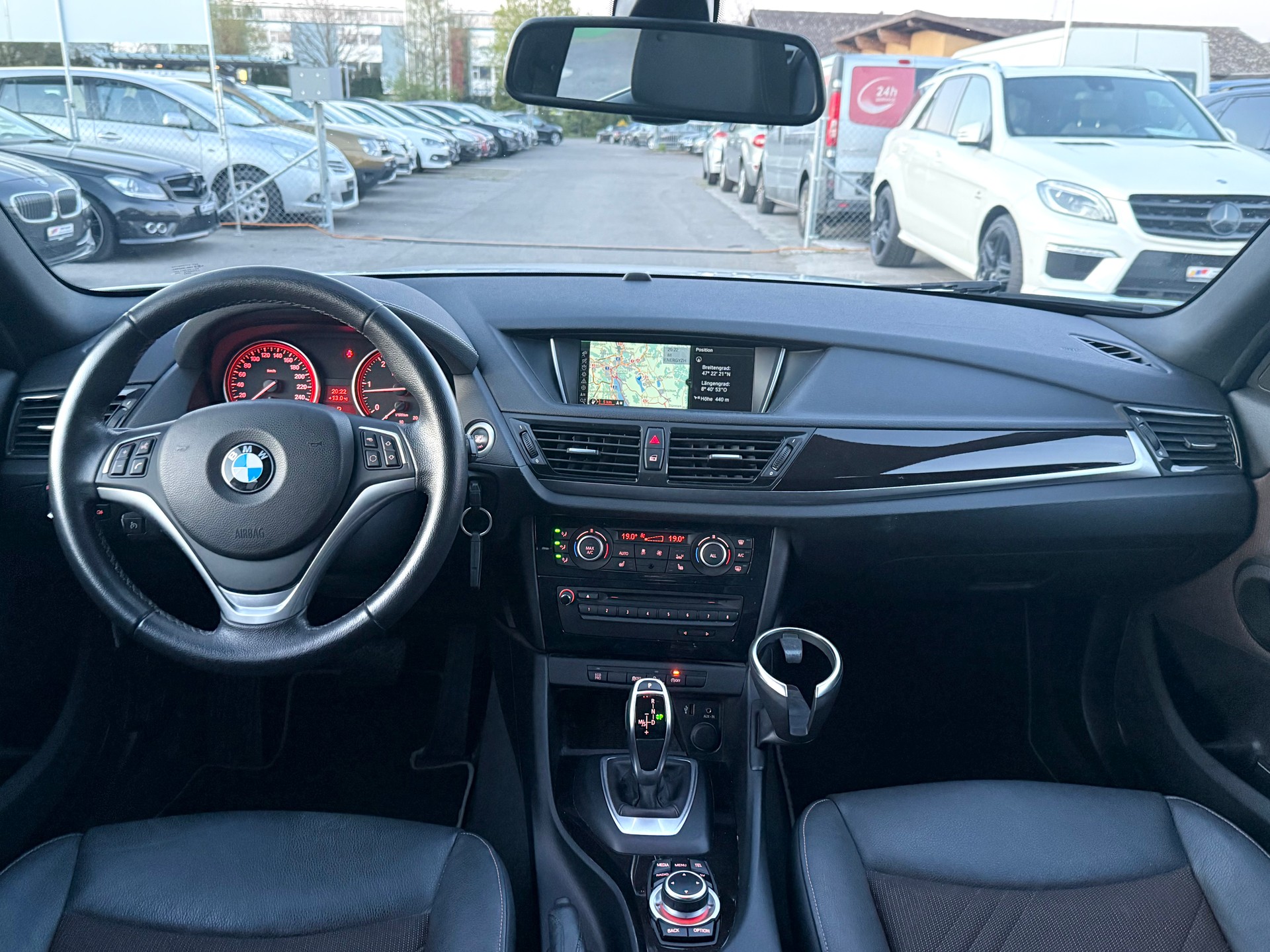 BMW xDrive 25d xLine Steptronic / Frisch ab MFK & Service / 1 Jahr Garantie / 1.Hand / 8-fach bereift-image-9