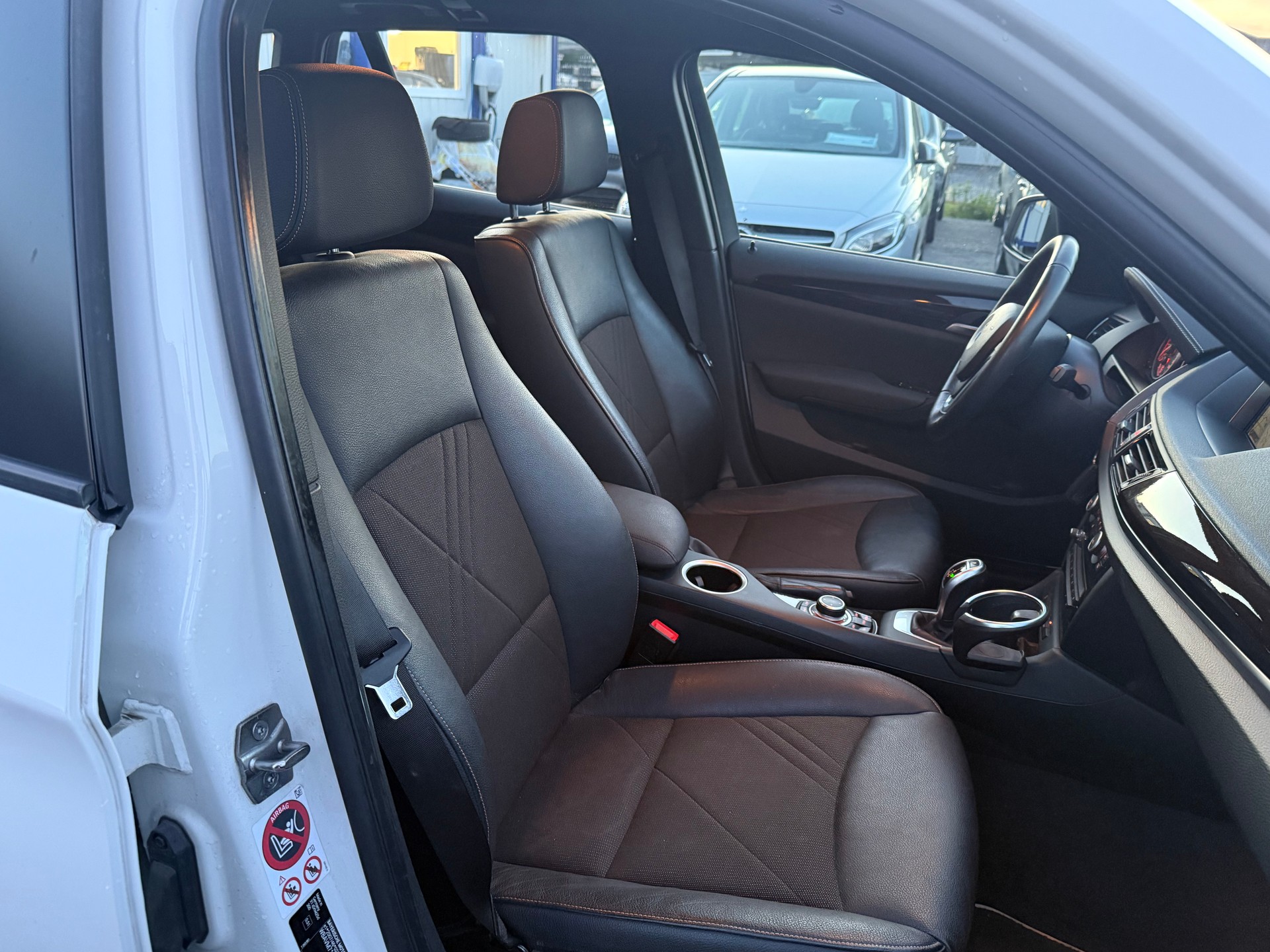 BMW xDrive 25d xLine Steptronic / Frisch ab MFK & Service / 1 Jahr Garantie / 1.Hand / 8-fach bereift-image-8