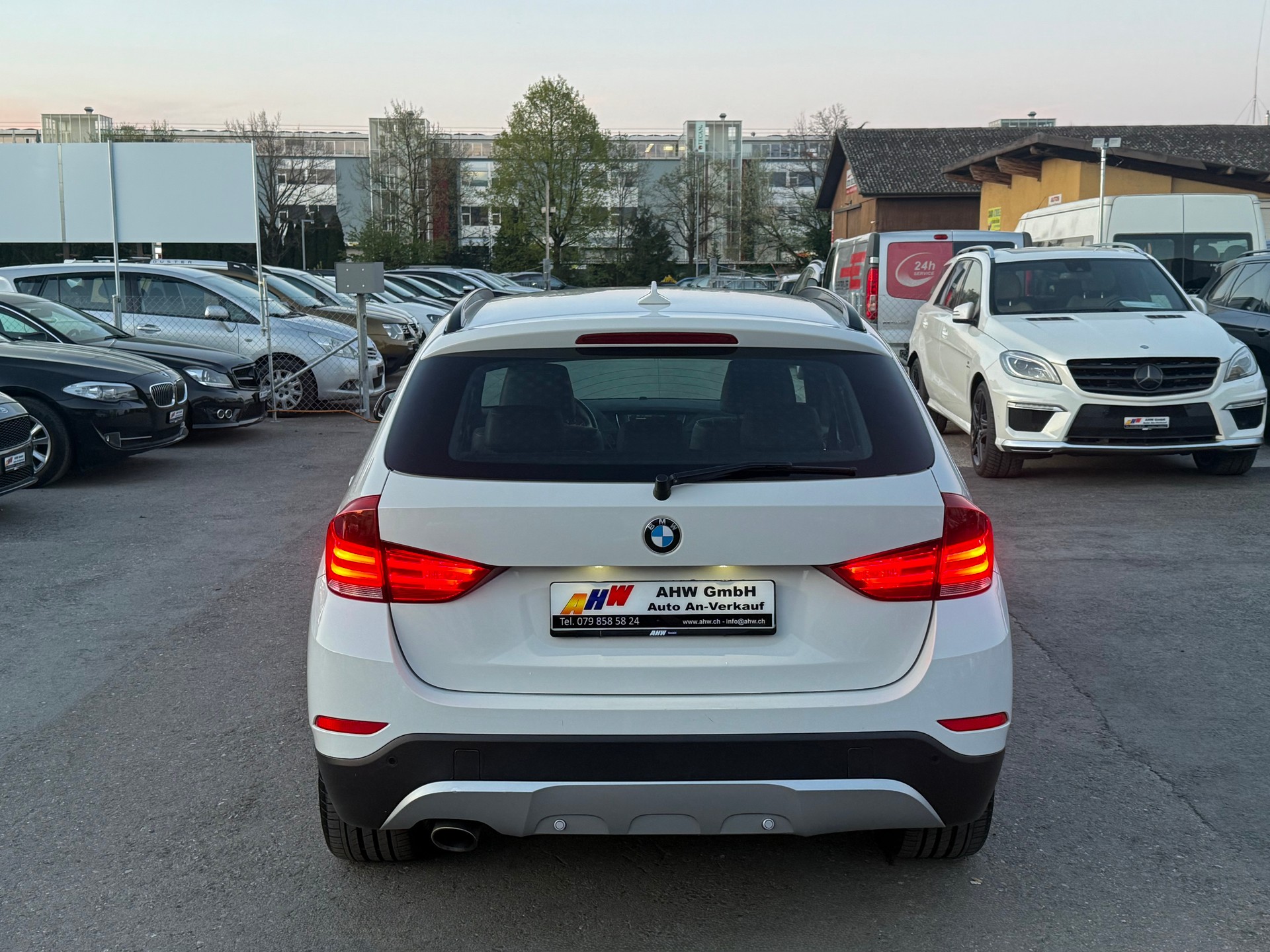 BMW xDrive 25d xLine Steptronic / Frisch ab MFK & Service / 1 Jahr Garantie / 1.Hand / 8-fach bereift-image-4