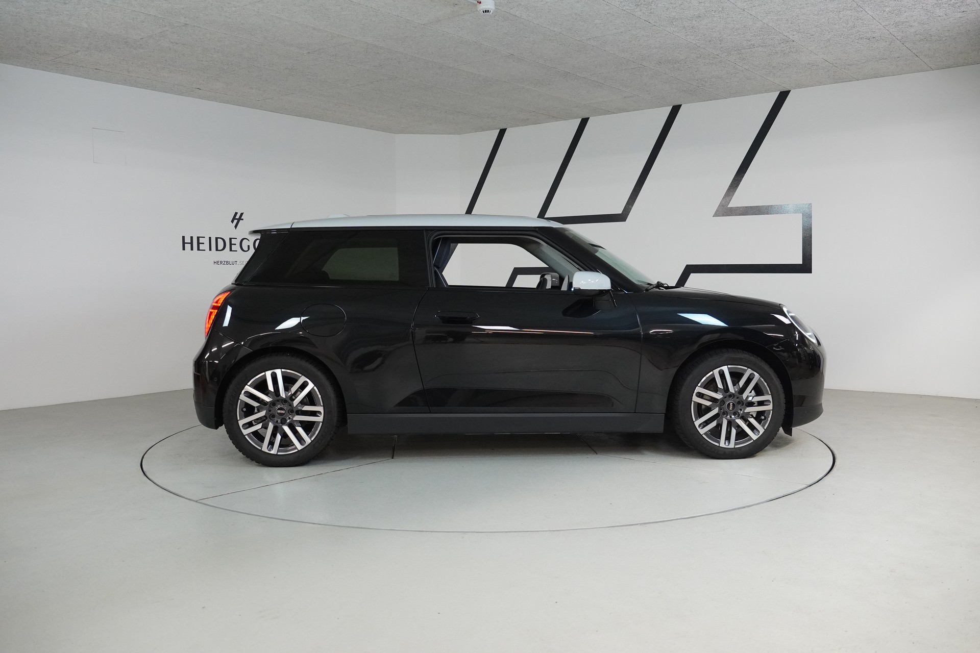 MINI Cooper SE-image-8