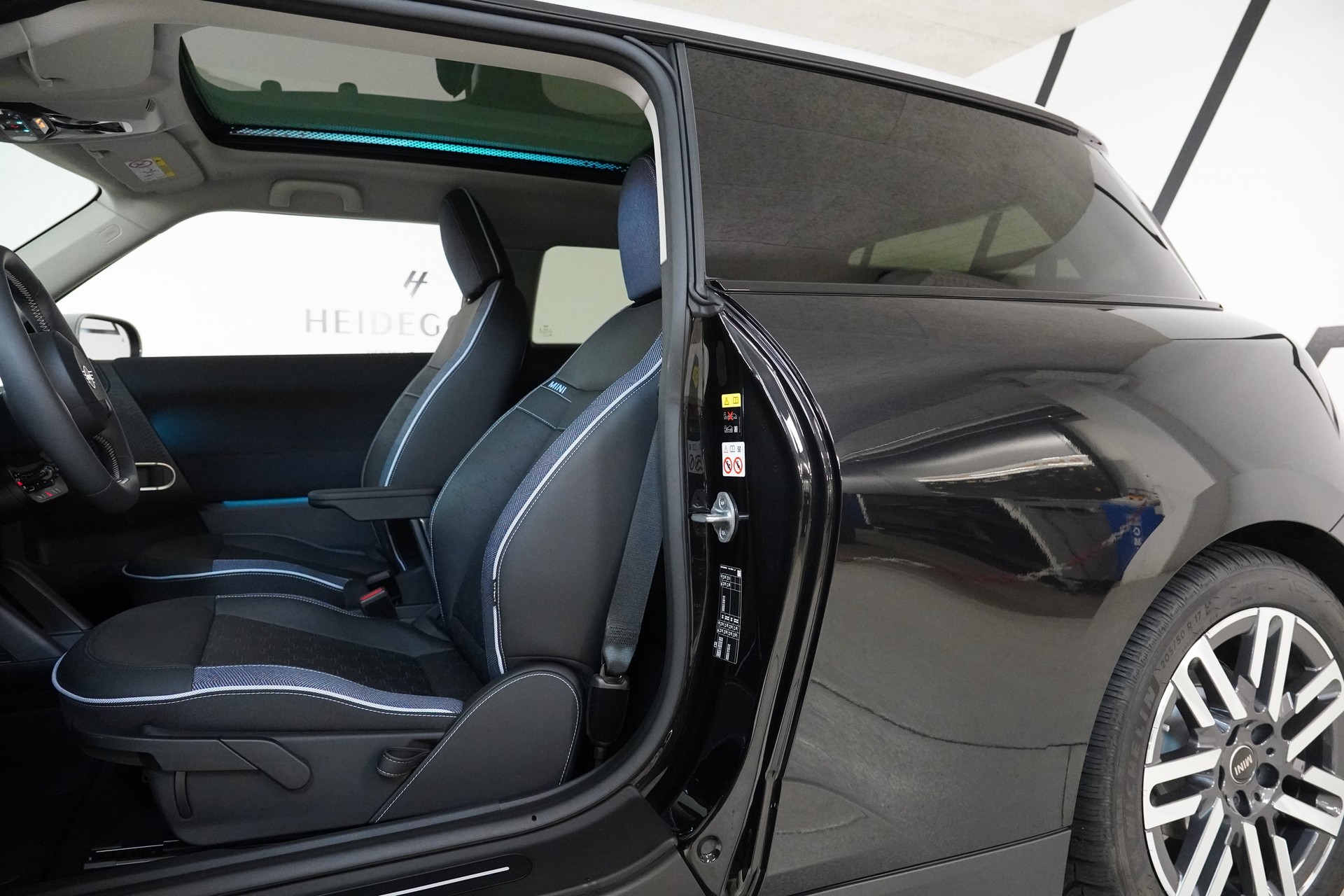 MINI Cooper SE-image-11