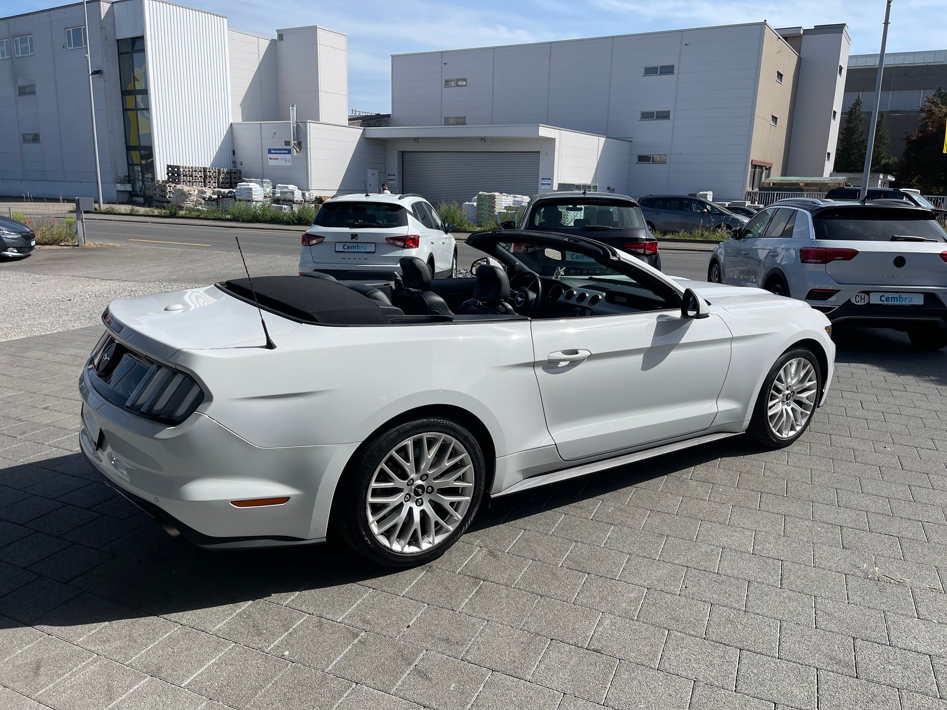 FORD Mustang Convertible 2.3 Automat-image-7