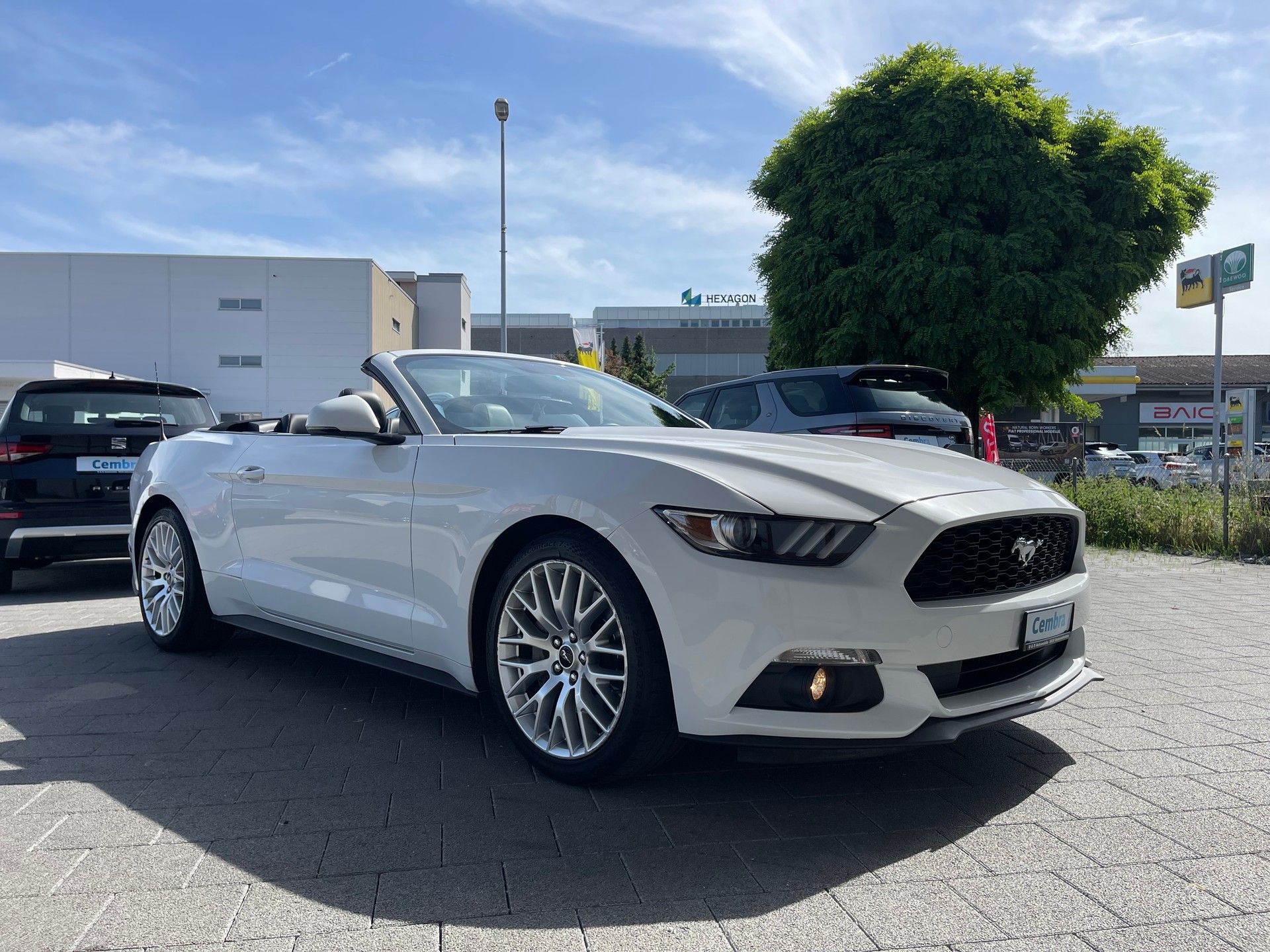 FORD Mustang Convertible 2.3 Automat-image-2