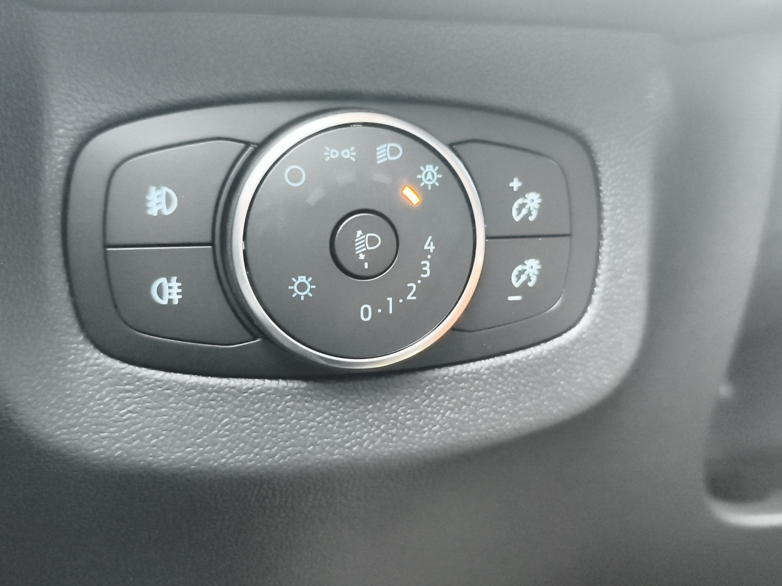 FORD Transit Courier Van 1.0 EcoBoost Trend-image-16