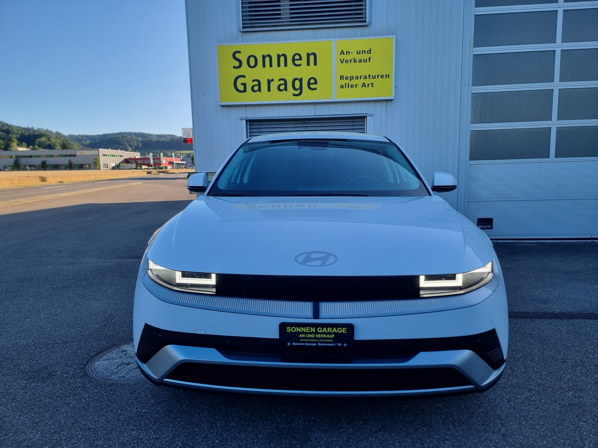 HYUNDAI Ioniq 5 84 kWh Amplia 2WD-image-1