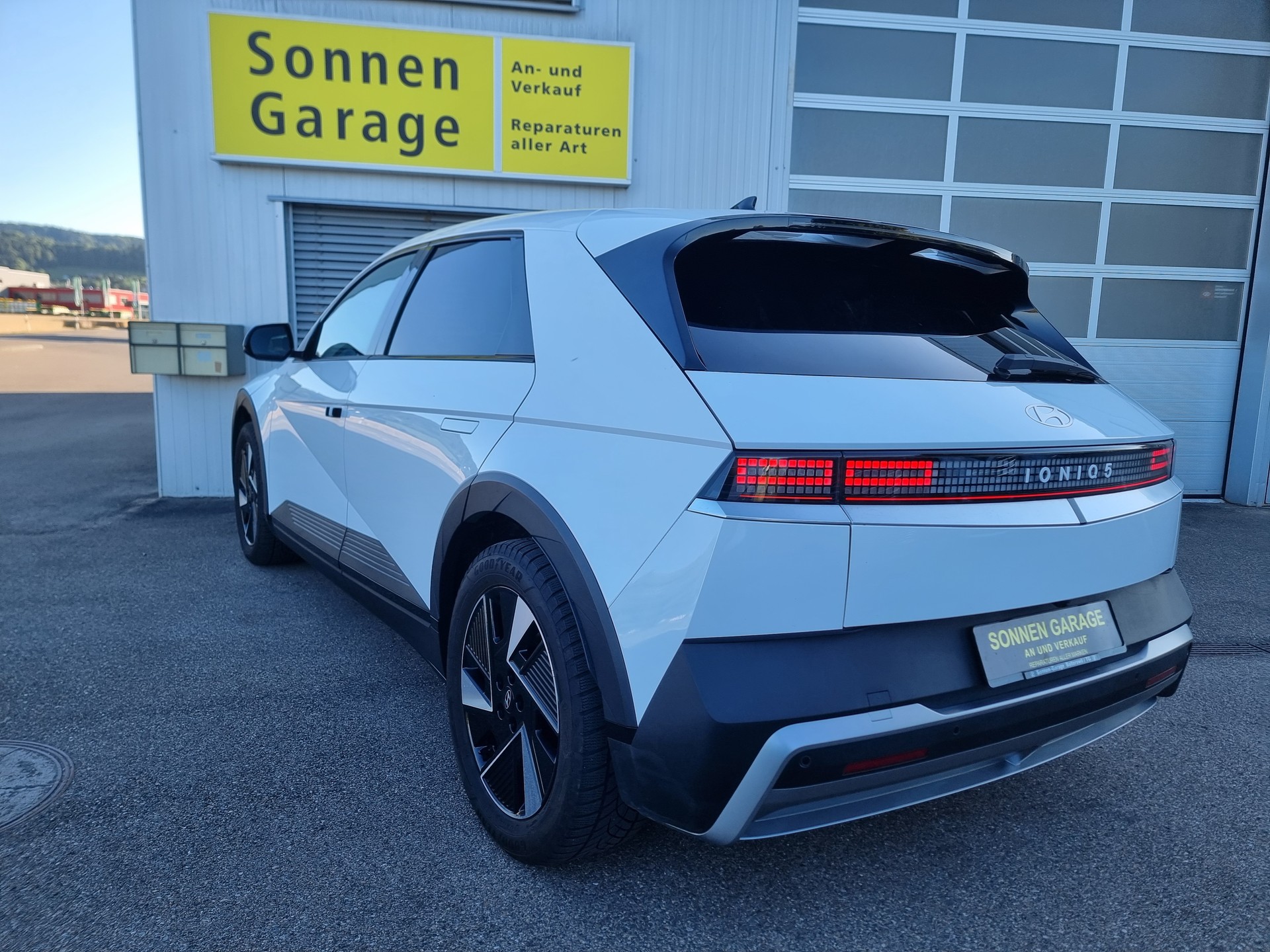HYUNDAI Ioniq 5 84 kWh Amplia 2WD-image-15