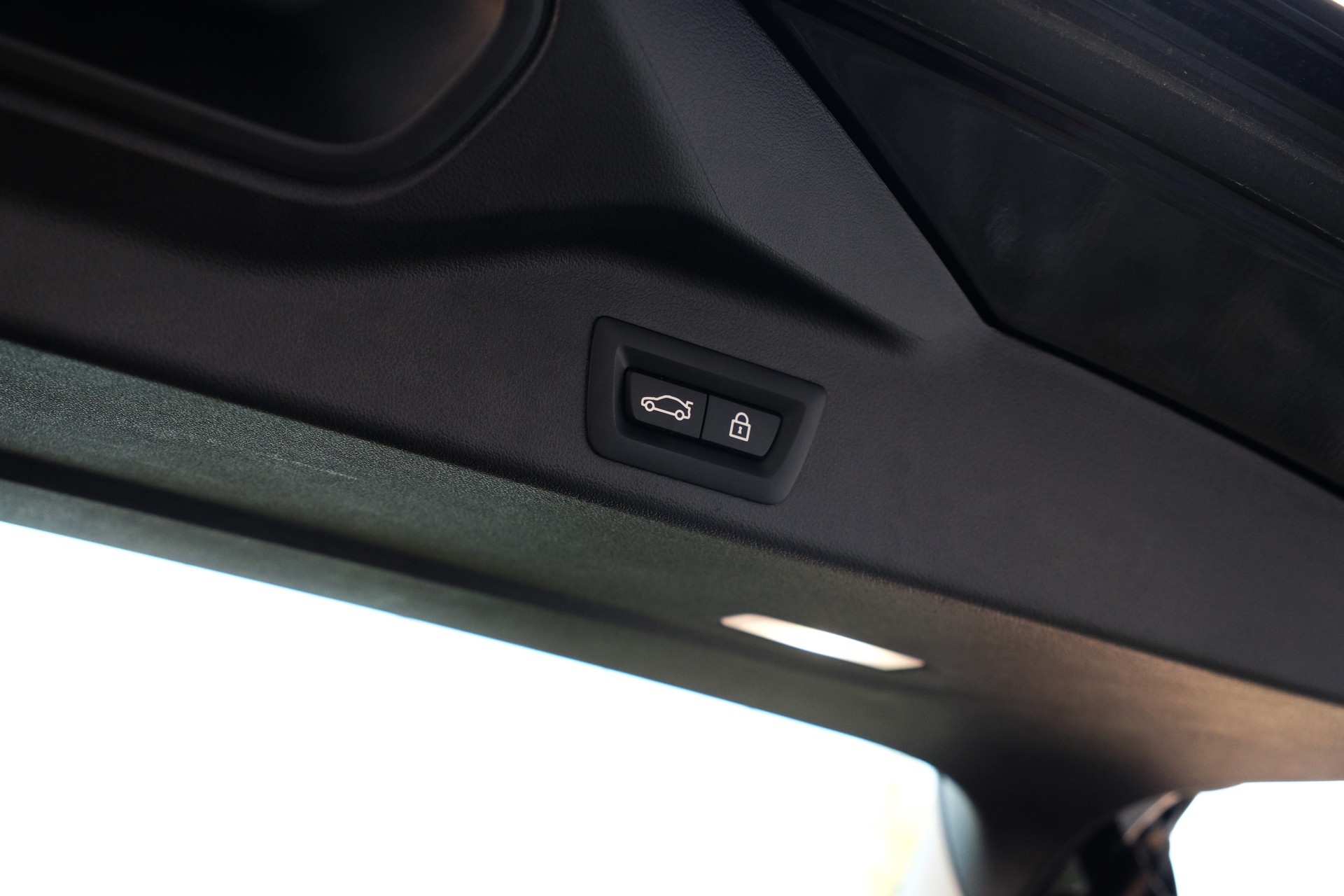BMW X5 xDrive 48V 40i Steptronic-image-28