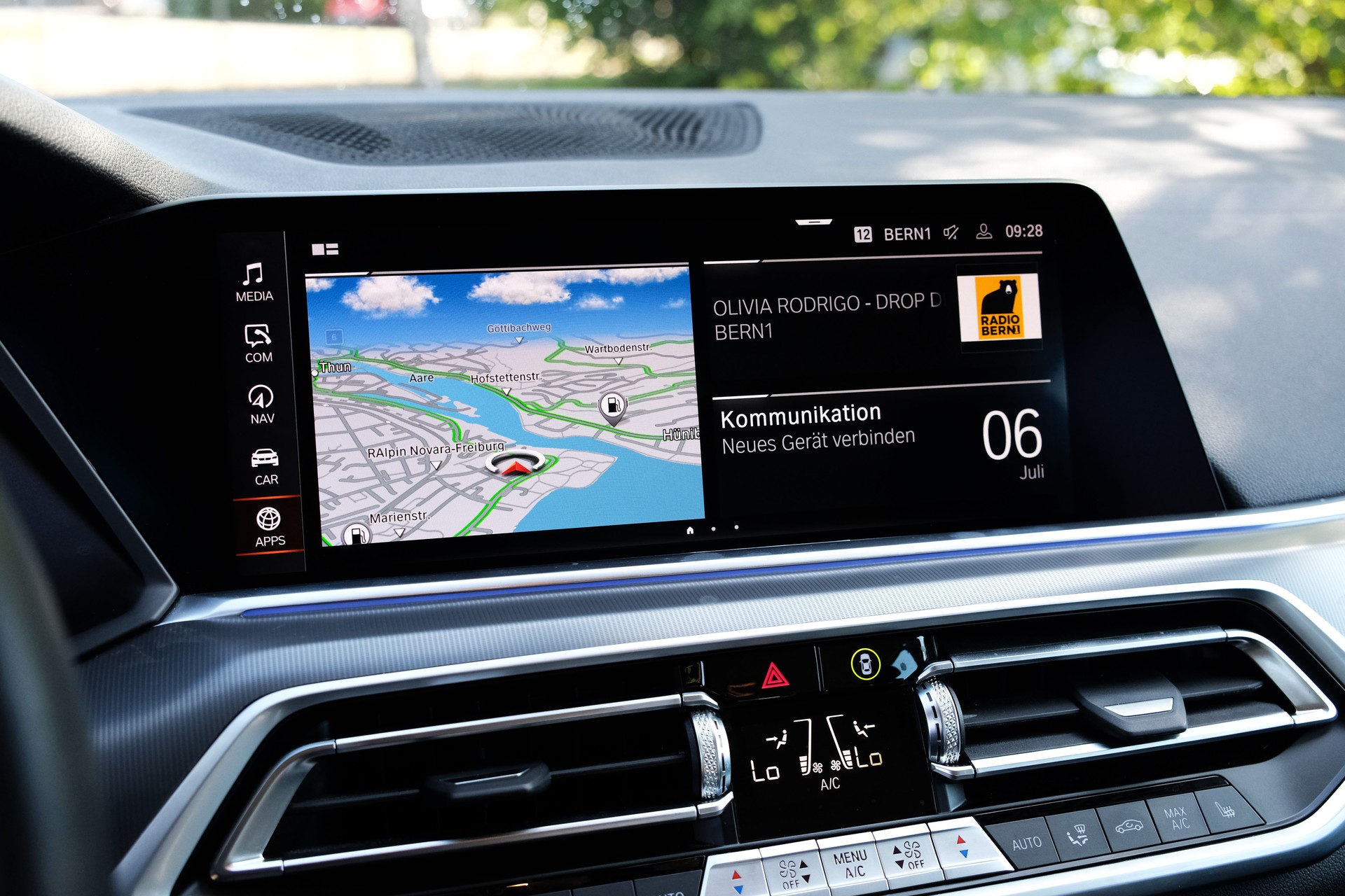 BMW X5 xDrive 48V 40i Steptronic-image-23