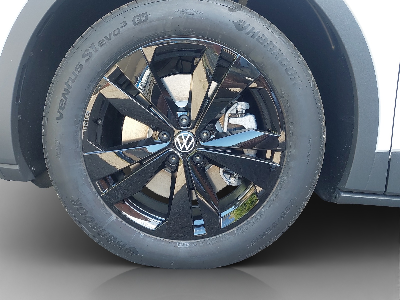 VW ID.4 Pro 77 kWh 4 Motion-image-13