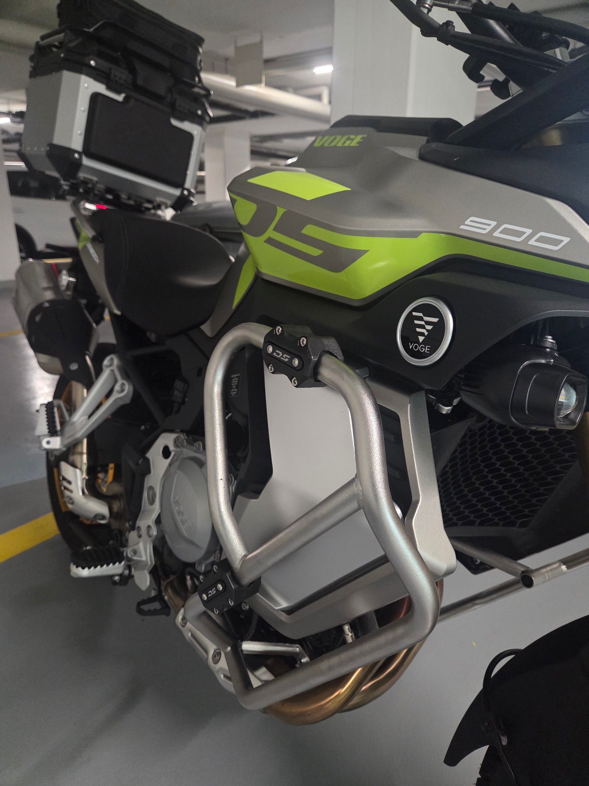 VOGE 900DSX-image-4