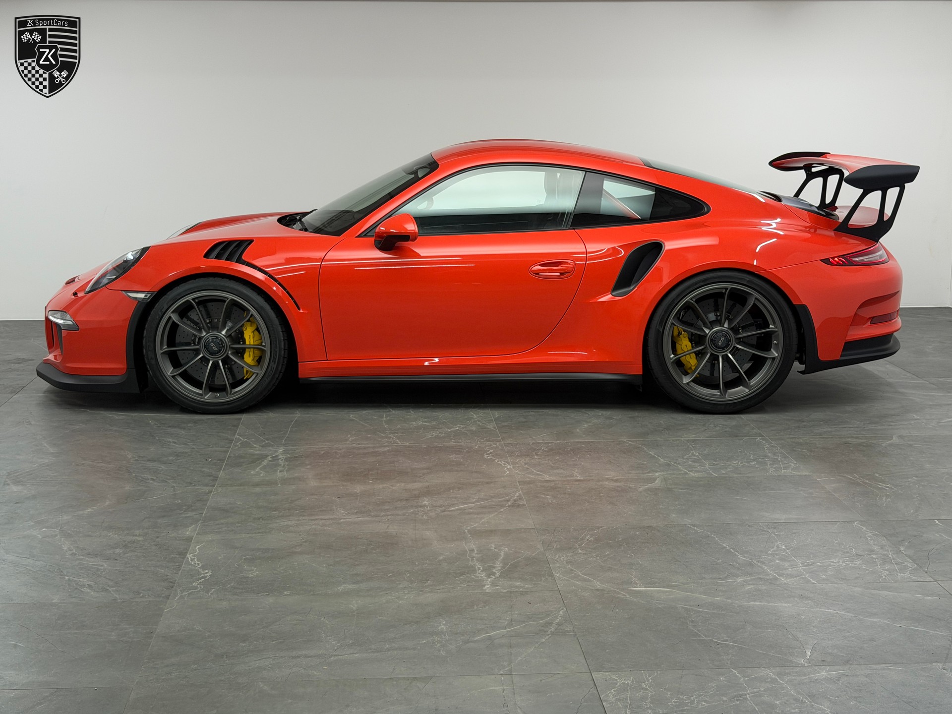 PORSCHE 911 GT3 RS 4.0 (991.1) Lava Orange PDK – Sammlerzustand / Nur 68 km / Neuwertig / CH-Fahrzeug /-showroom-element-2