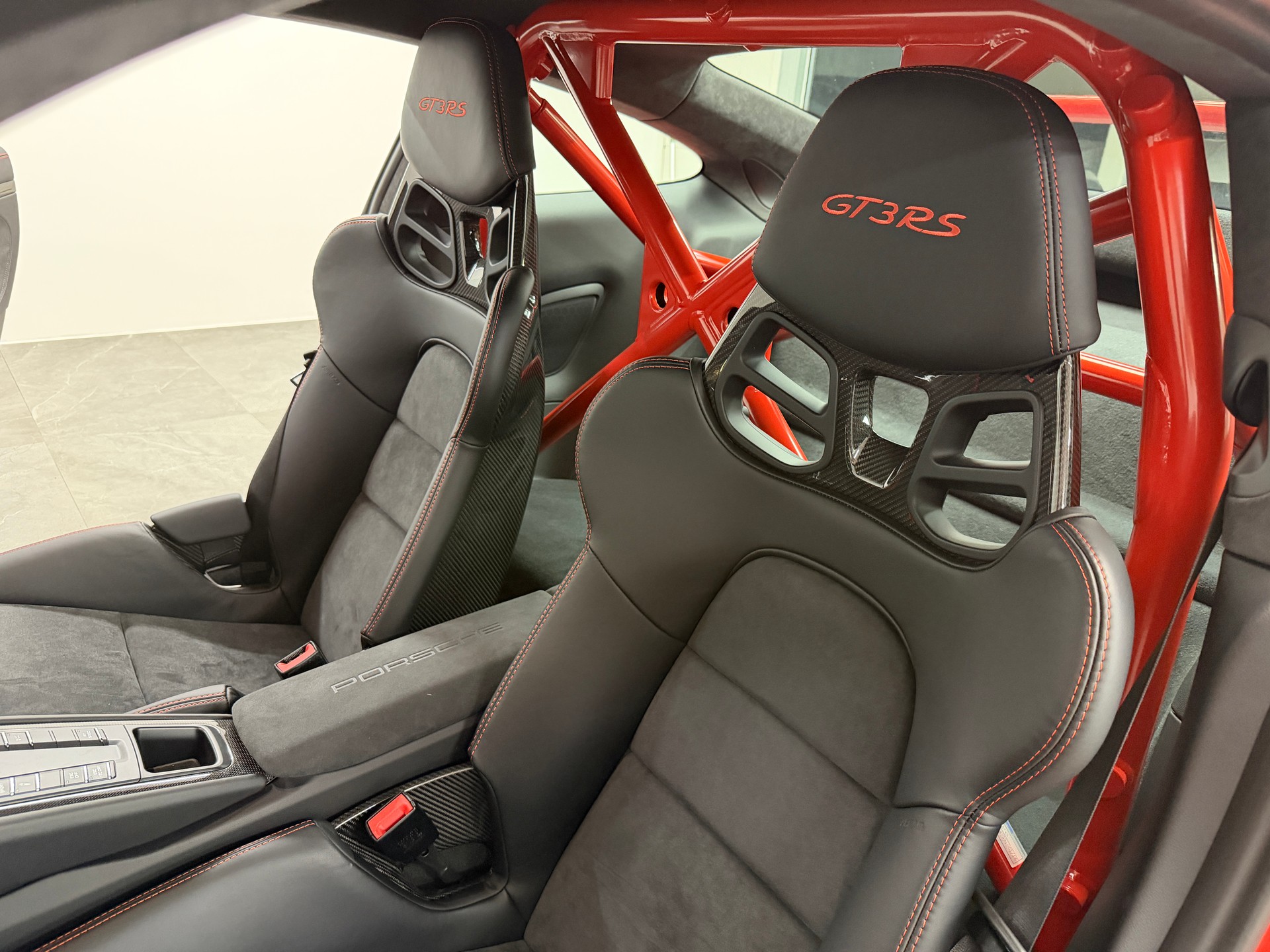 PORSCHE 911 GT3 RS 4.0 (991.1) Lava Orange PDK – Sammlerzustand / Nur 68 km / Neuwertig / CH-Fahrzeug /-image-8