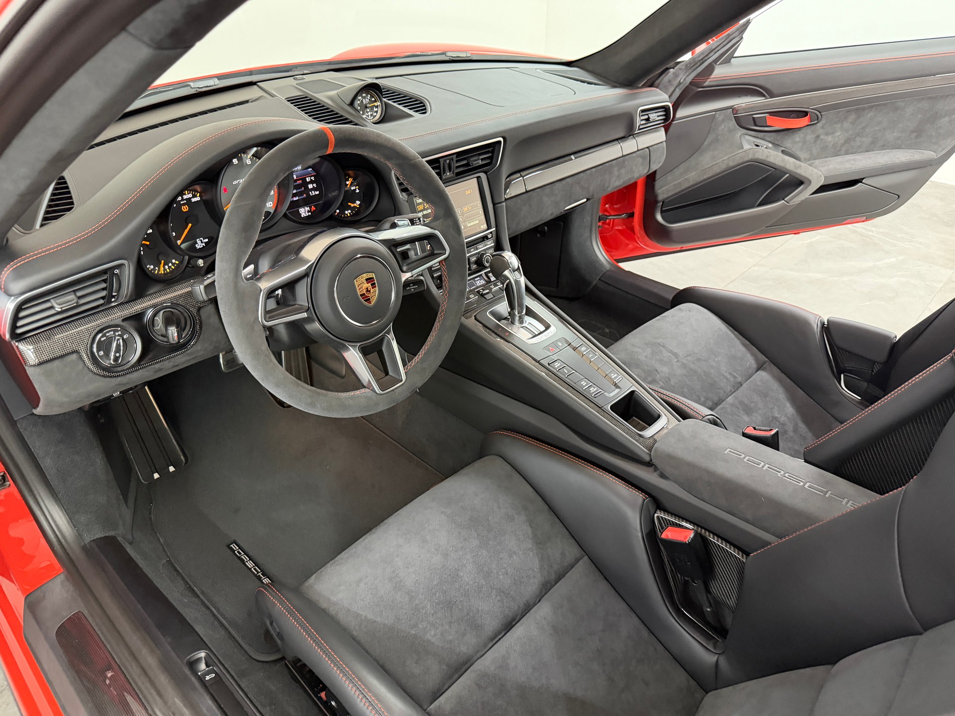 PORSCHE 911 GT3 RS 4.0 (991.1) Lava Orange PDK – Sammlerzustand / Nur 68 km / Neuwertig / CH-Fahrzeug /-image-6