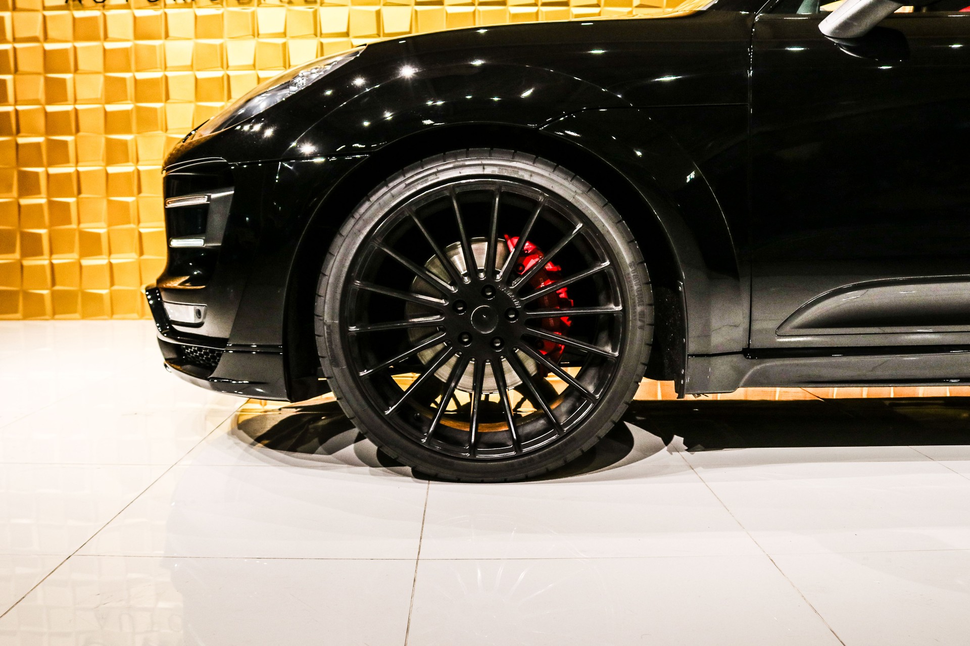PORSCHE Macan Turbo PDK-image-7