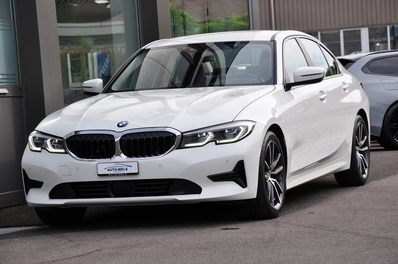 BMW 320d xDrive Steptronic-showroom-element-3