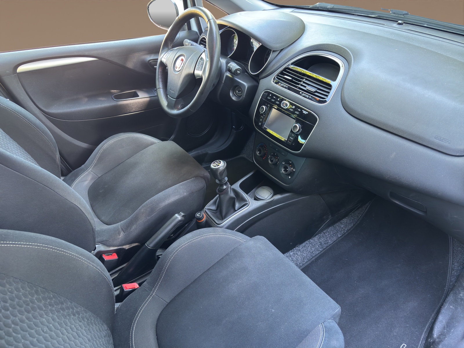 FIAT Punto 0.9 Twinair MYSTYLE-image-7