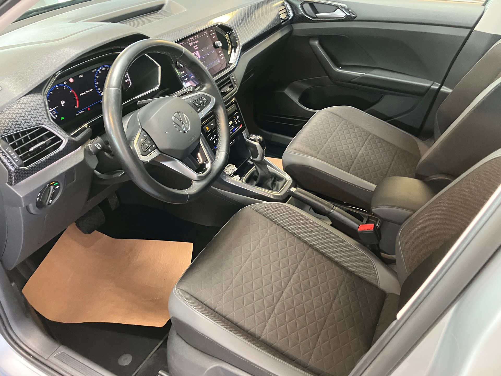 VW T-Cross 1.0 TSI Style DSG-image-18