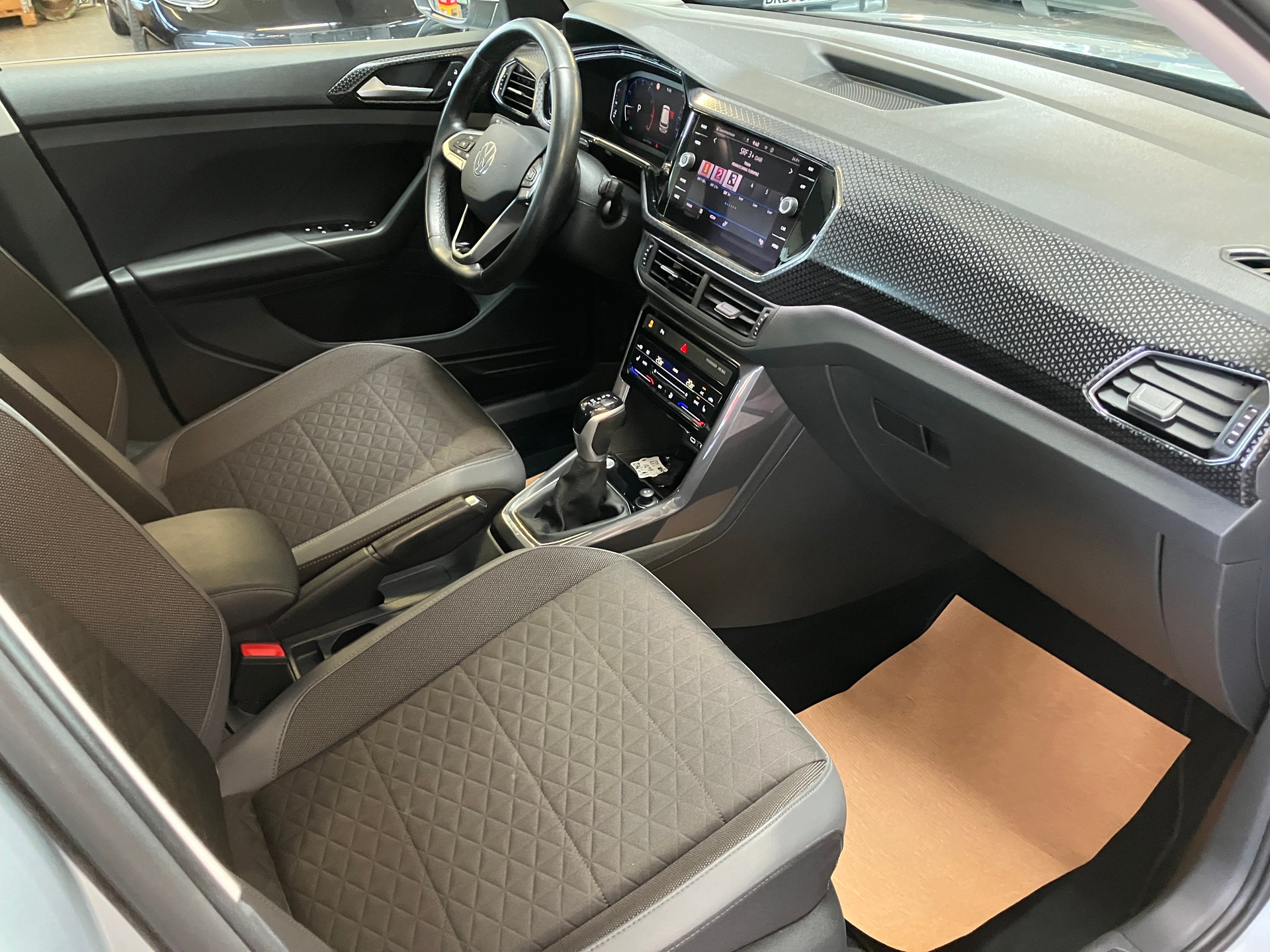 VW T-Cross 1.0 TSI Style DSG-image-26